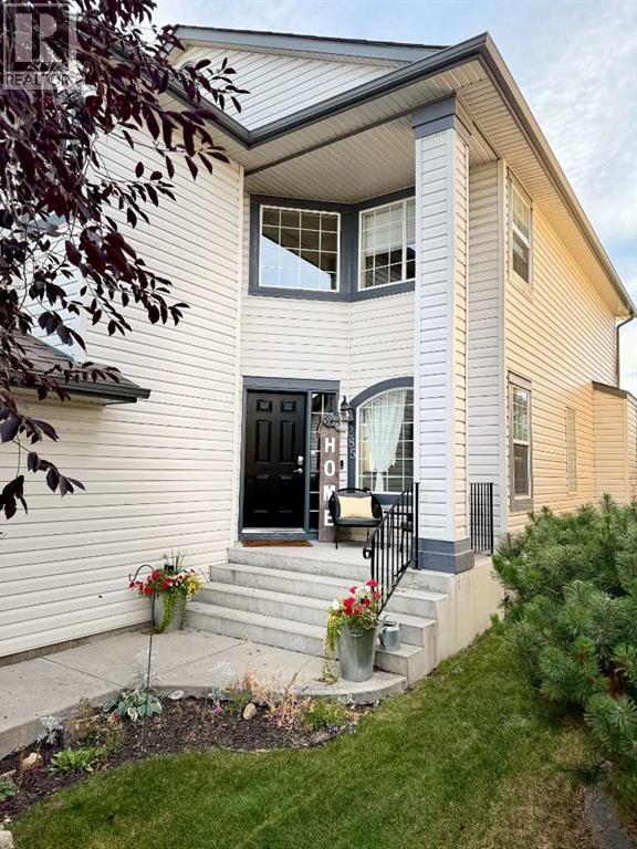 285 Tuscany Ridge Heights Nw, Calgary, Alberta  T3L 2B8 - Photo 2 - A2261016