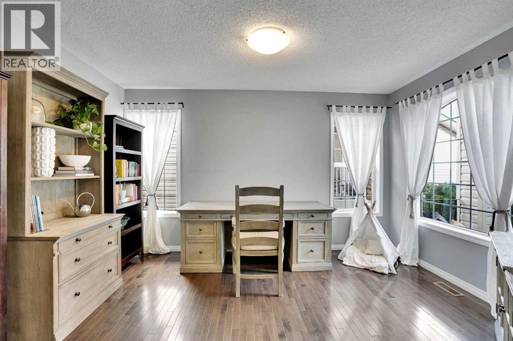 285 Tuscany Ridge Heights Nw, Calgary, Alberta  T3L 2B8 - Photo 14 - A2261016