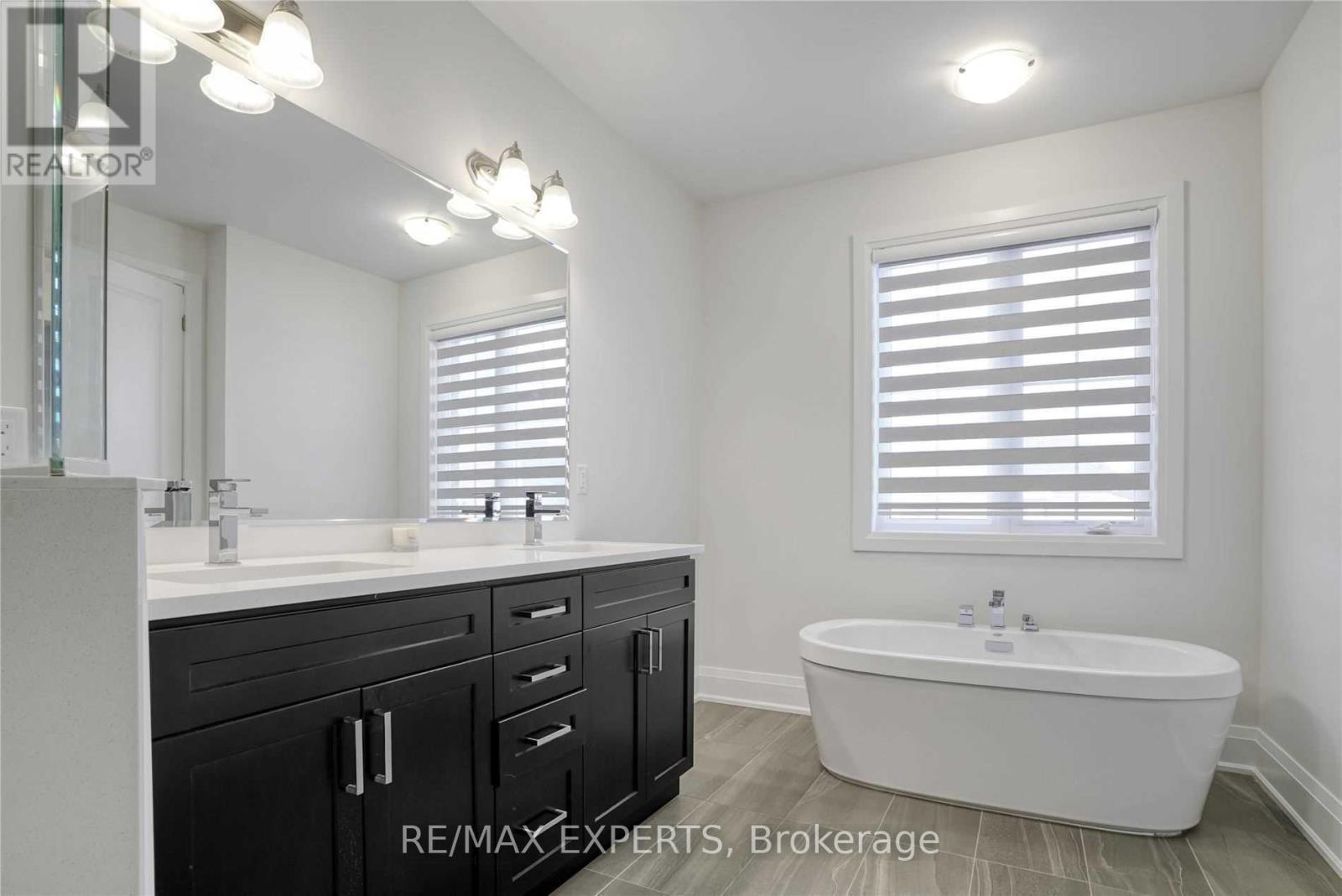 38 Chorus Crescent, Vaughan, Ontario  L4H 3N5 - Photo 20 - N12443723