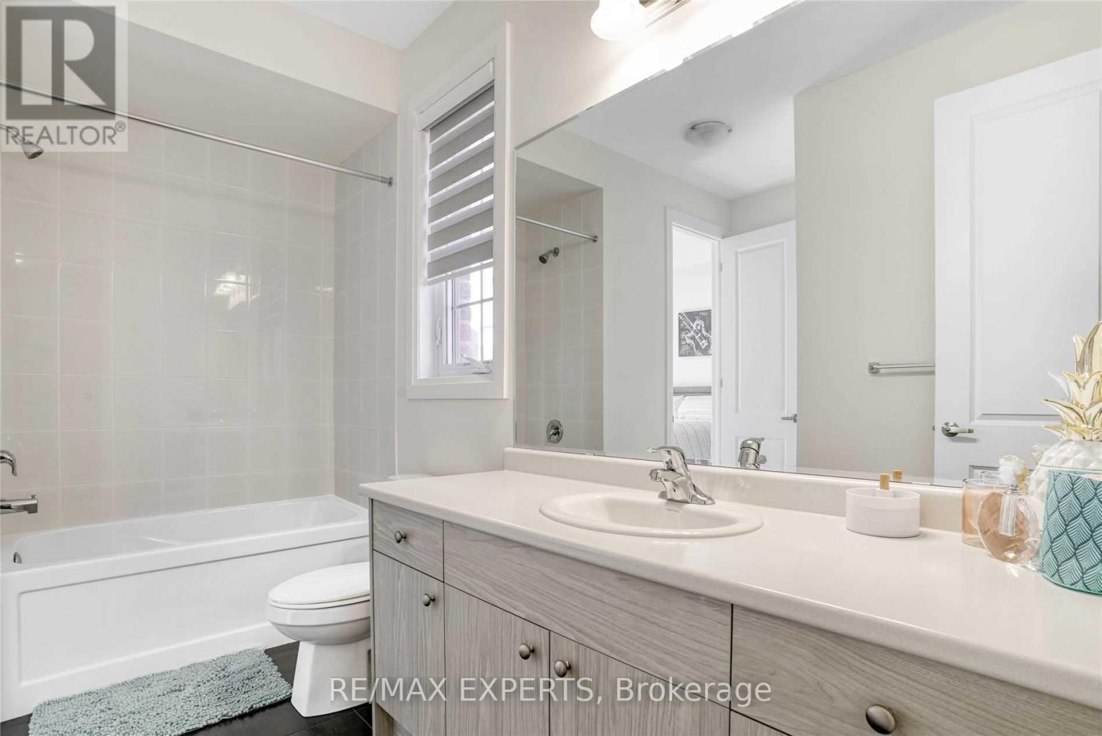 38 Chorus Crescent, Vaughan, Ontario  L4H 3N5 - Photo 24 - N12443723