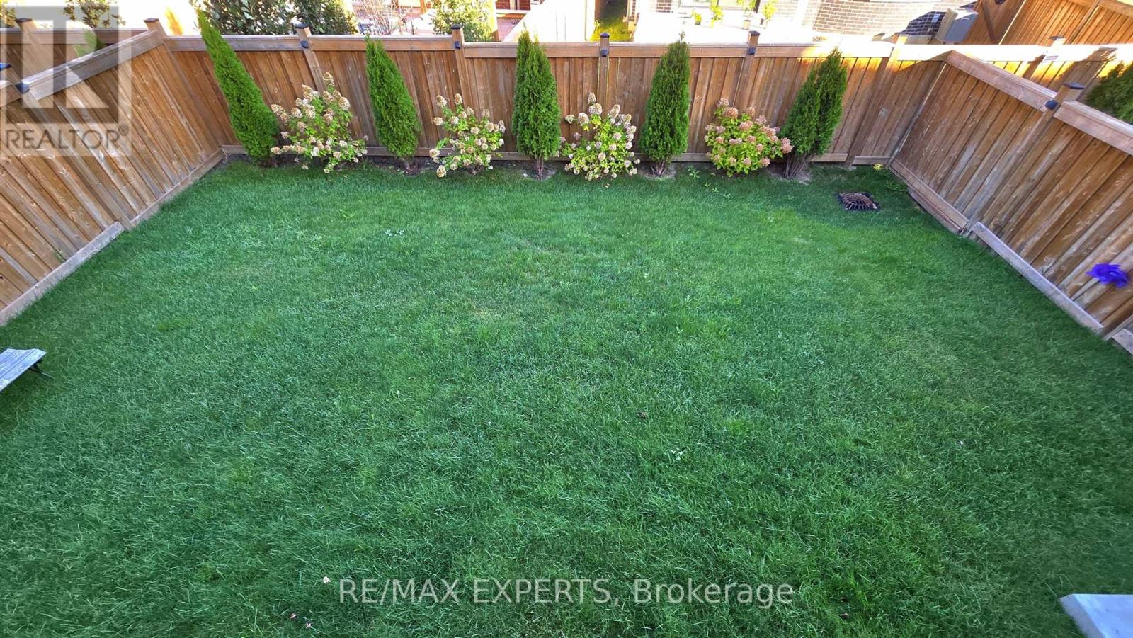 38 Chorus Crescent, Vaughan, Ontario  L4H 3N5 - Photo 32 - N12443723