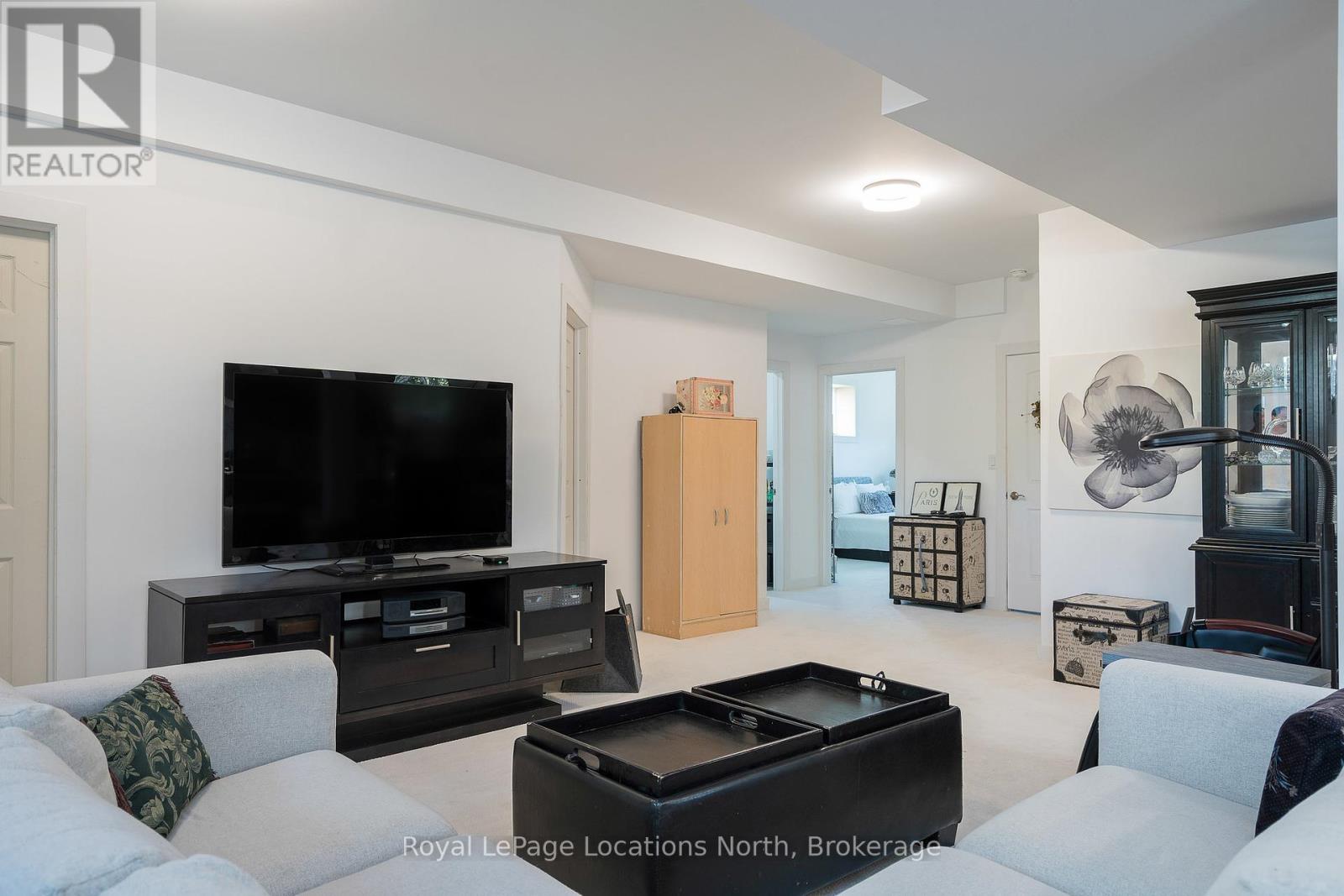 86 Marilyn Avenue S, Wasaga Beach, Ontario  L9Z 2Y1 - Photo 34 - S12443868