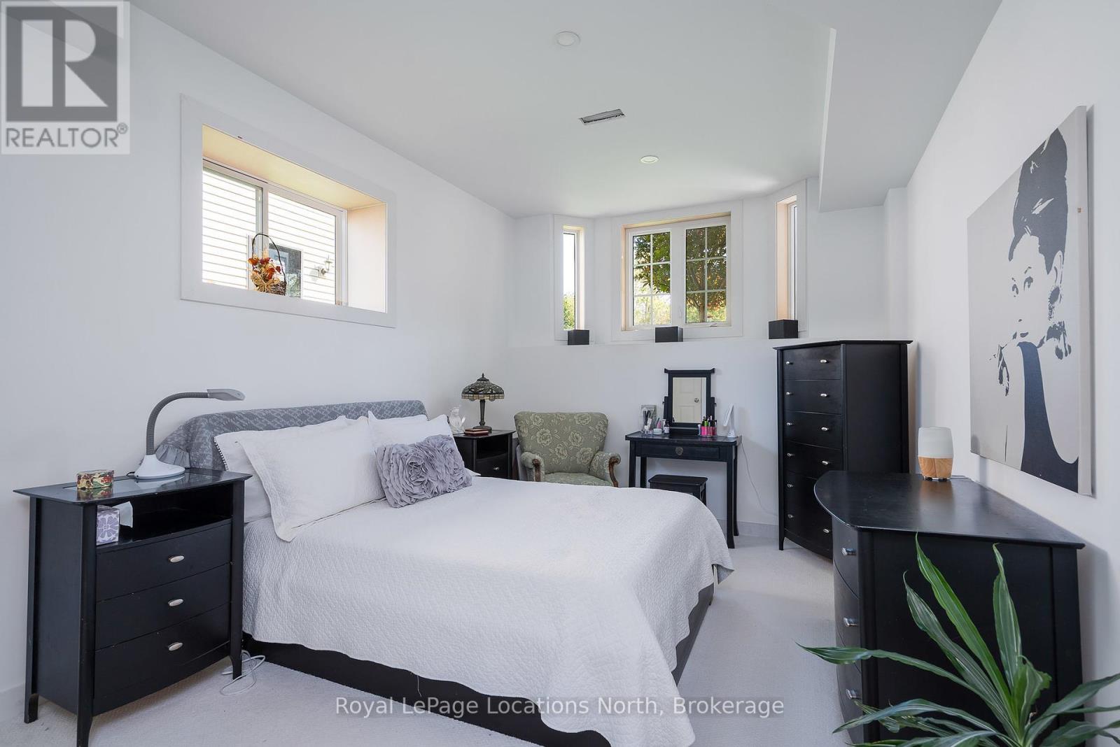 86 Marilyn Avenue S, Wasaga Beach, Ontario  L9Z 2Y1 - Photo 35 - S12443868