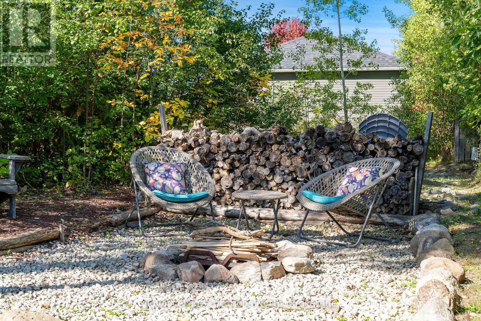 86 Marilyn Avenue S, Wasaga Beach, Ontario  L9Z 2Y1 - Photo 4 - S12443868