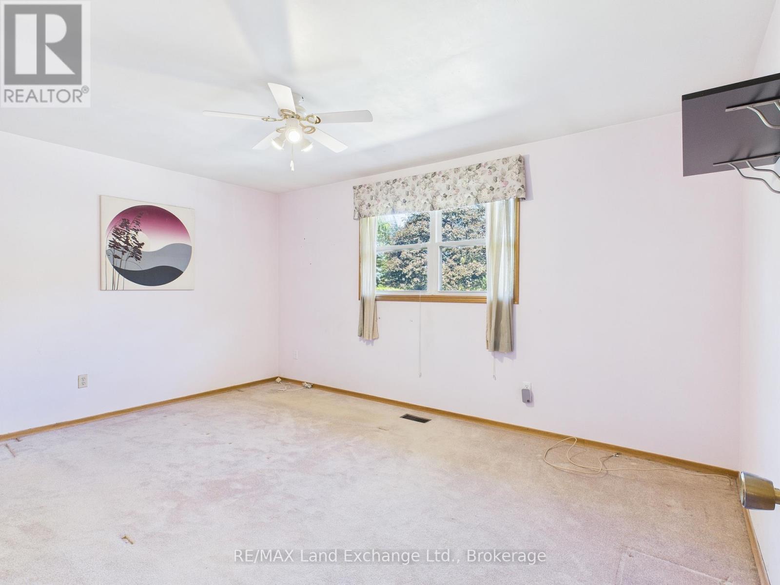 211 Nelson Street, Kincardine, Ontario  N2Z 1C5 - Photo 15 - X12443729