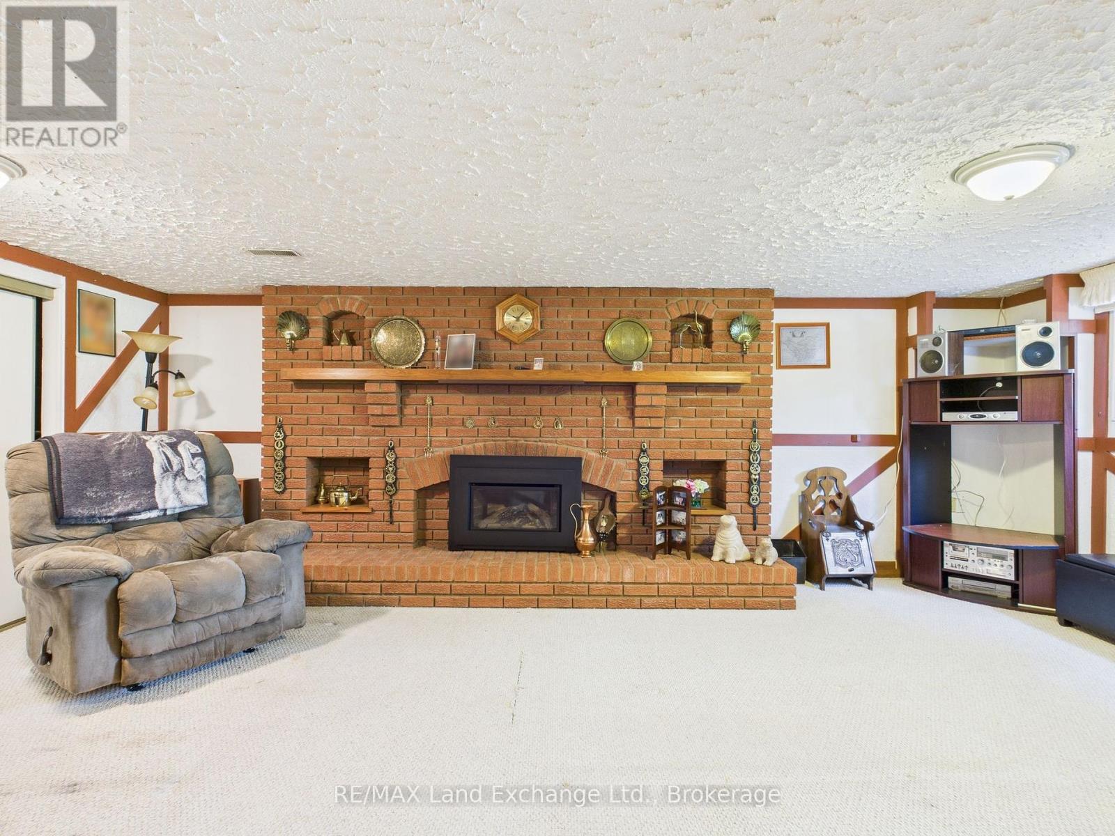 211 Nelson Street, Kincardine, Ontario  N2Z 1C5 - Photo 22 - X12443729