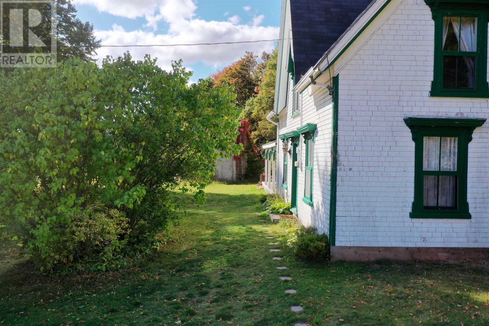 662 & 664 Long River Road, Long River, Prince Edward Island  C0B 1M0 - Photo 12 - 202525091