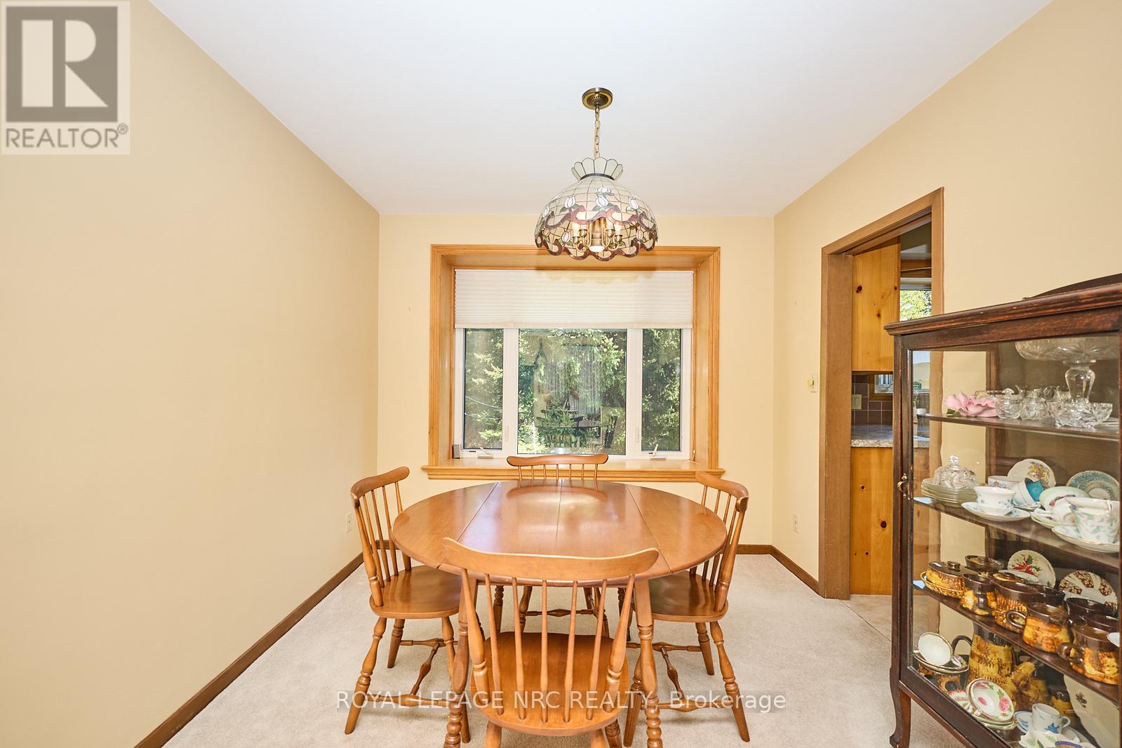 8 La Salle Drive, St. Catharines, Ontario  L2M 2E4 - Photo 17 - X12443703