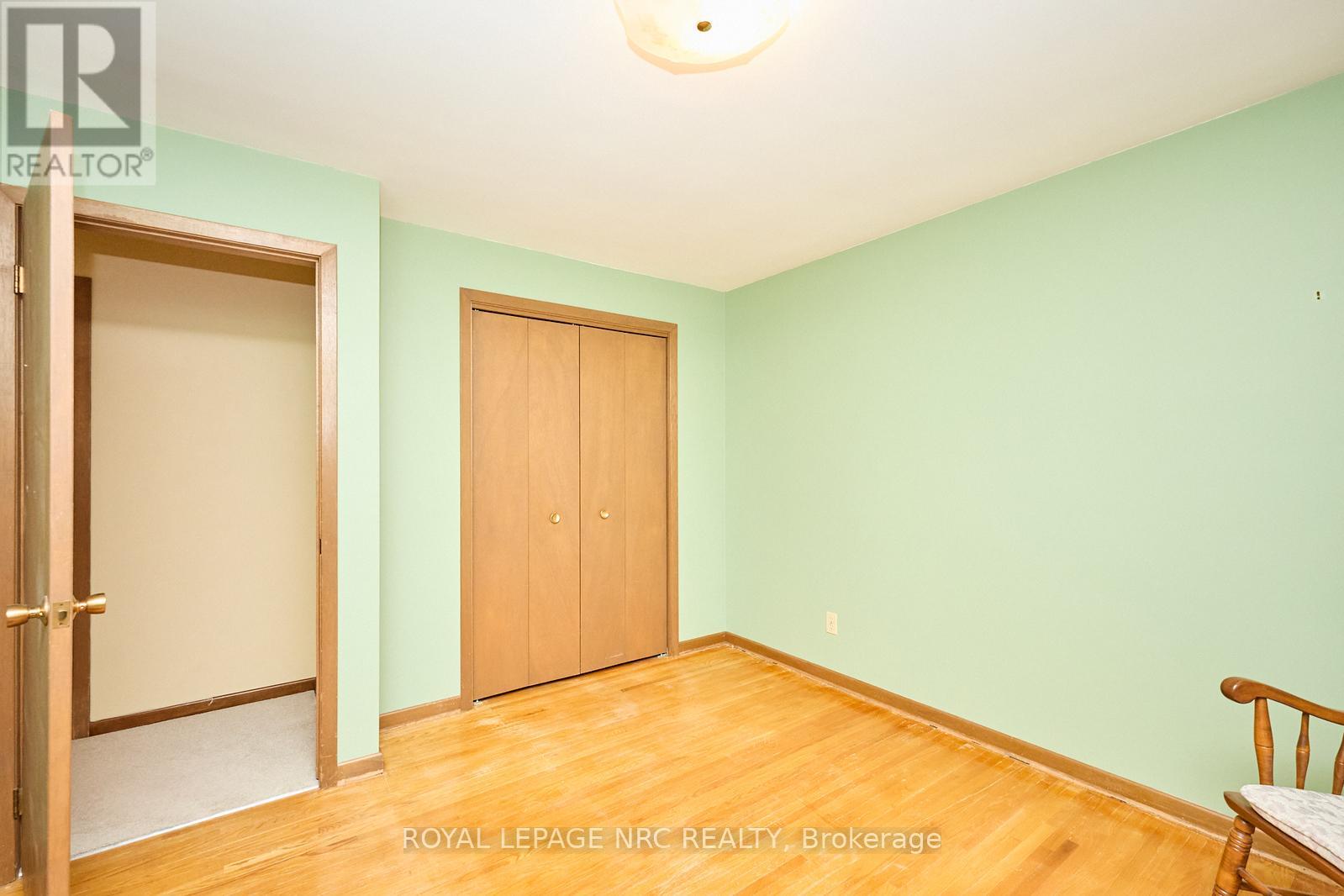 8 La Salle Drive, St. Catharines, Ontario  L2M 2E4 - Photo 26 - X12443703