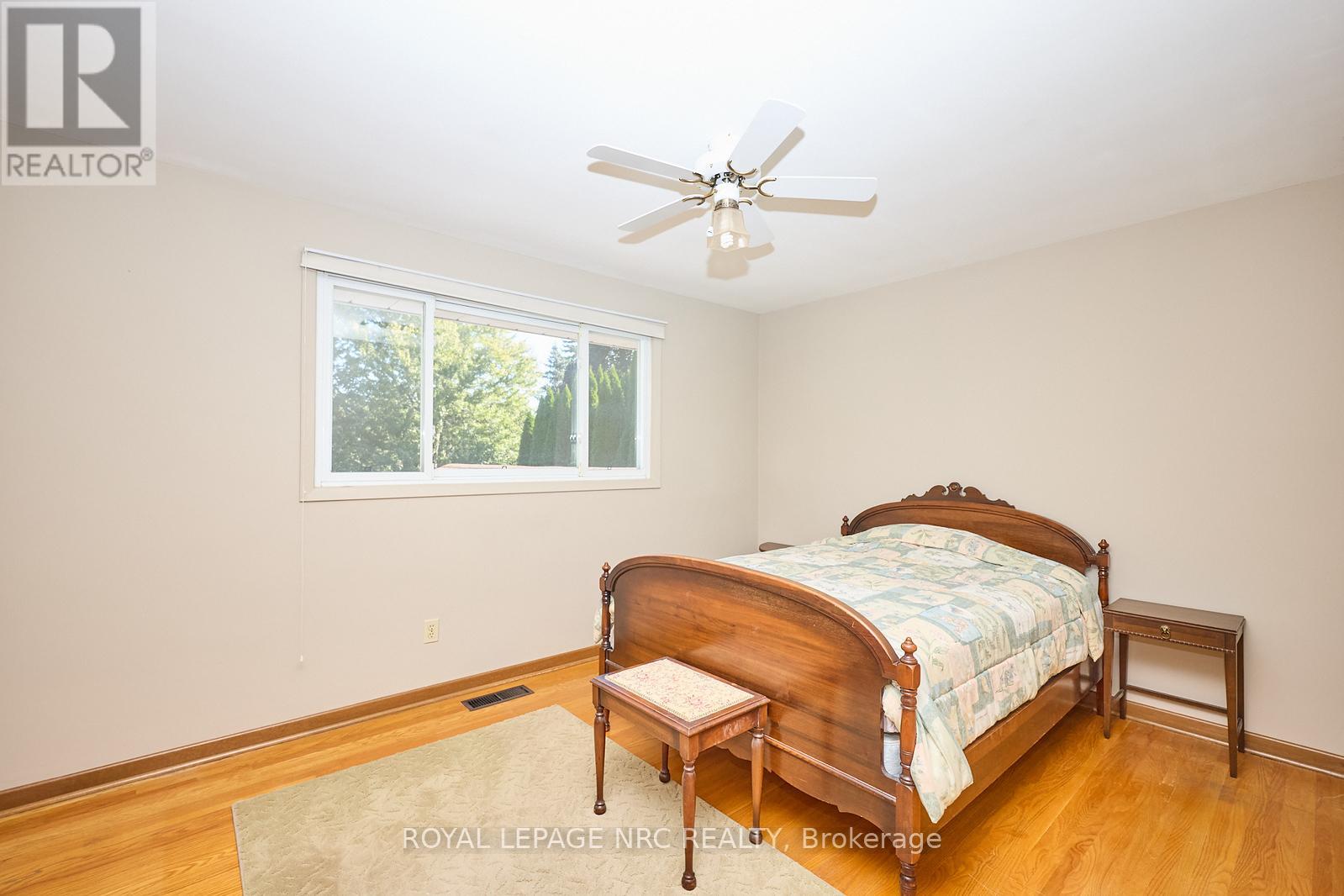 8 La Salle Drive, St. Catharines, Ontario  L2M 2E4 - Photo 23 - X12443703