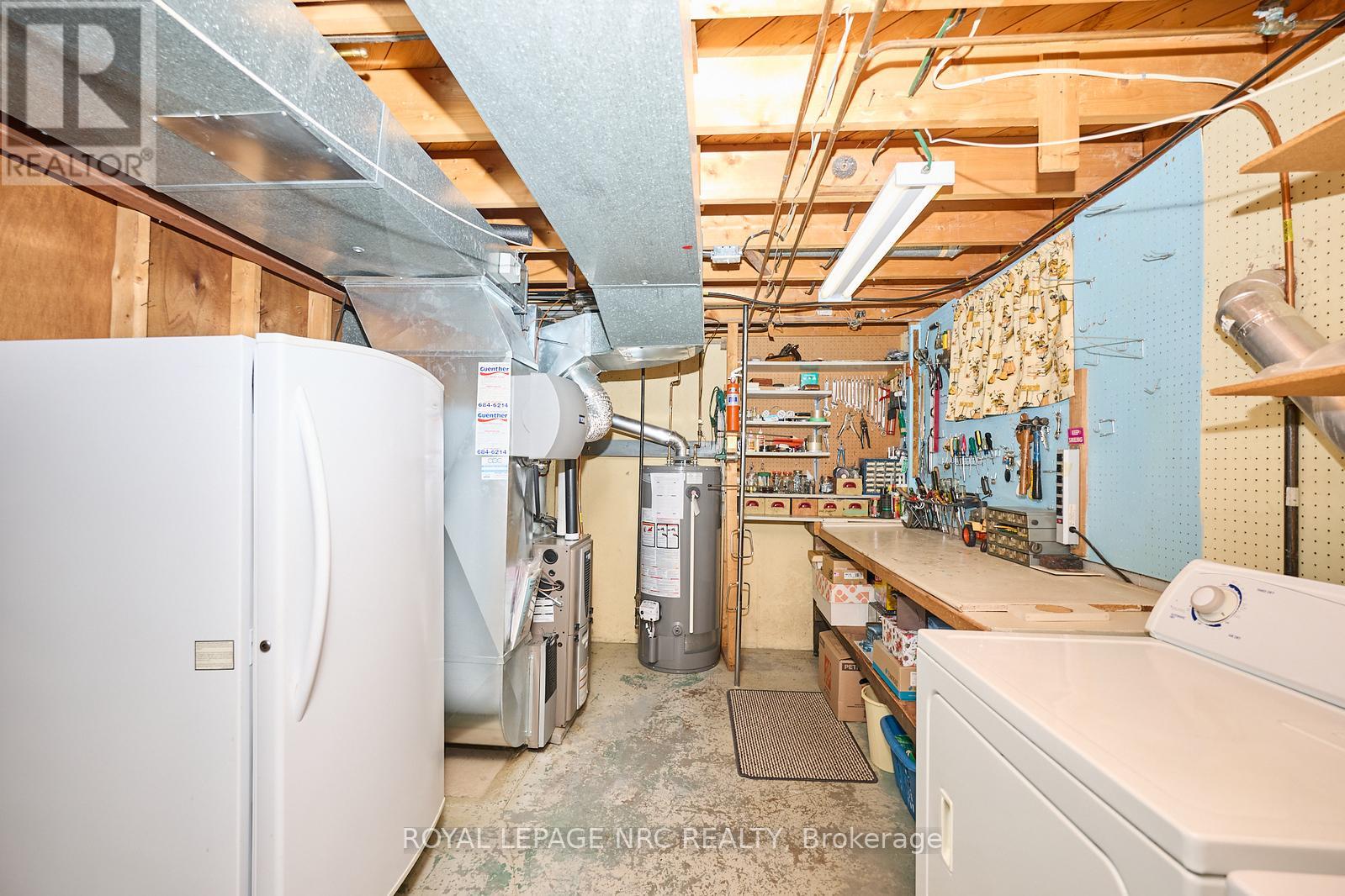 8 La Salle Drive, St. Catharines, Ontario  L2M 2E4 - Photo 34 - X12443703
