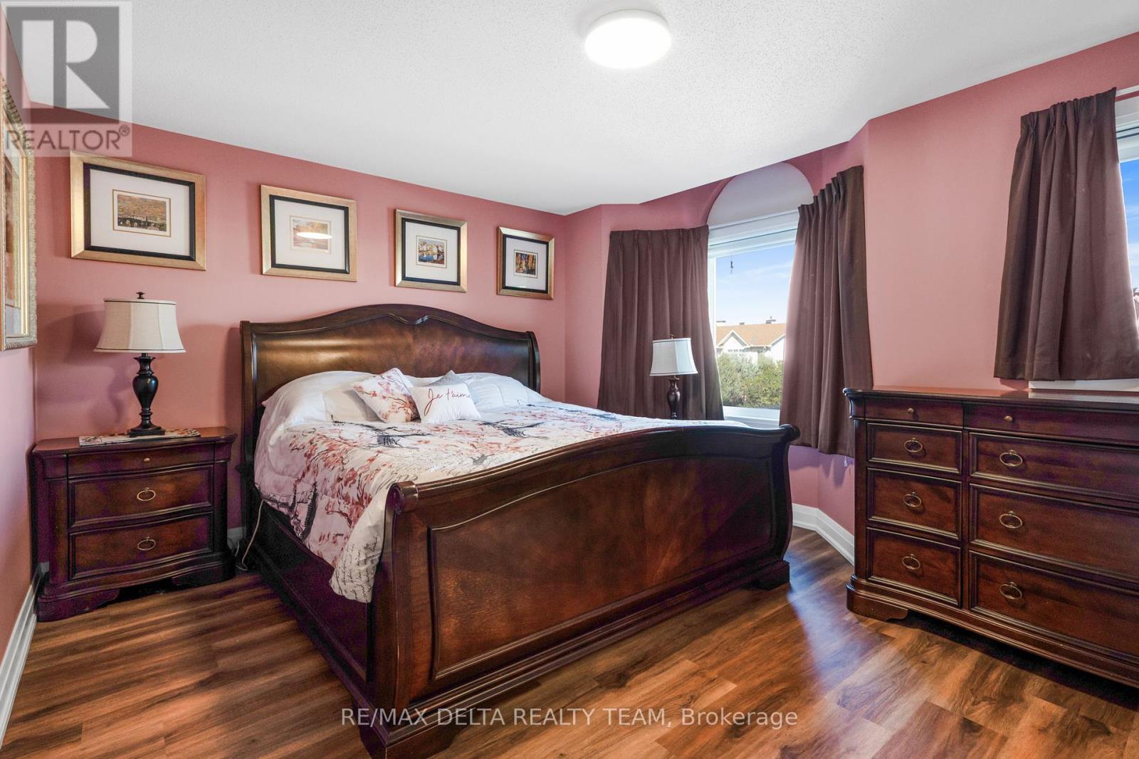 18 Longshire Circle, Ottawa, Ontario  K2J 4K7 - Photo 17 - X12443696