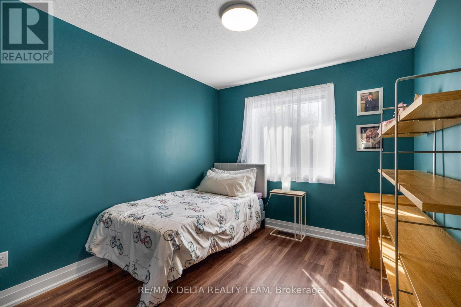 18 Longshire Circle, Ottawa, Ontario  K2J 4K7 - Photo 21 - X12443696