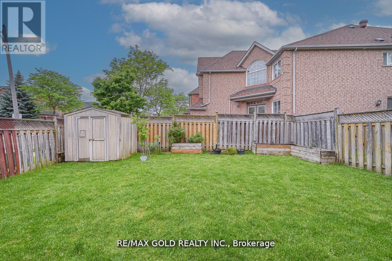 44 Ribbon Drive, Brampton, Ontario  L6R 2C5 - Photo 41 - W12443670