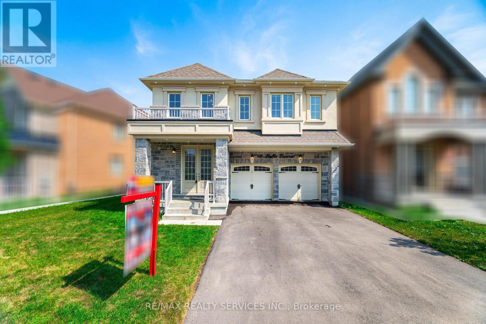 49 Puffin Crescent, Brampton, Ontario  L6R 4C3 - Photo 2 - W12443671