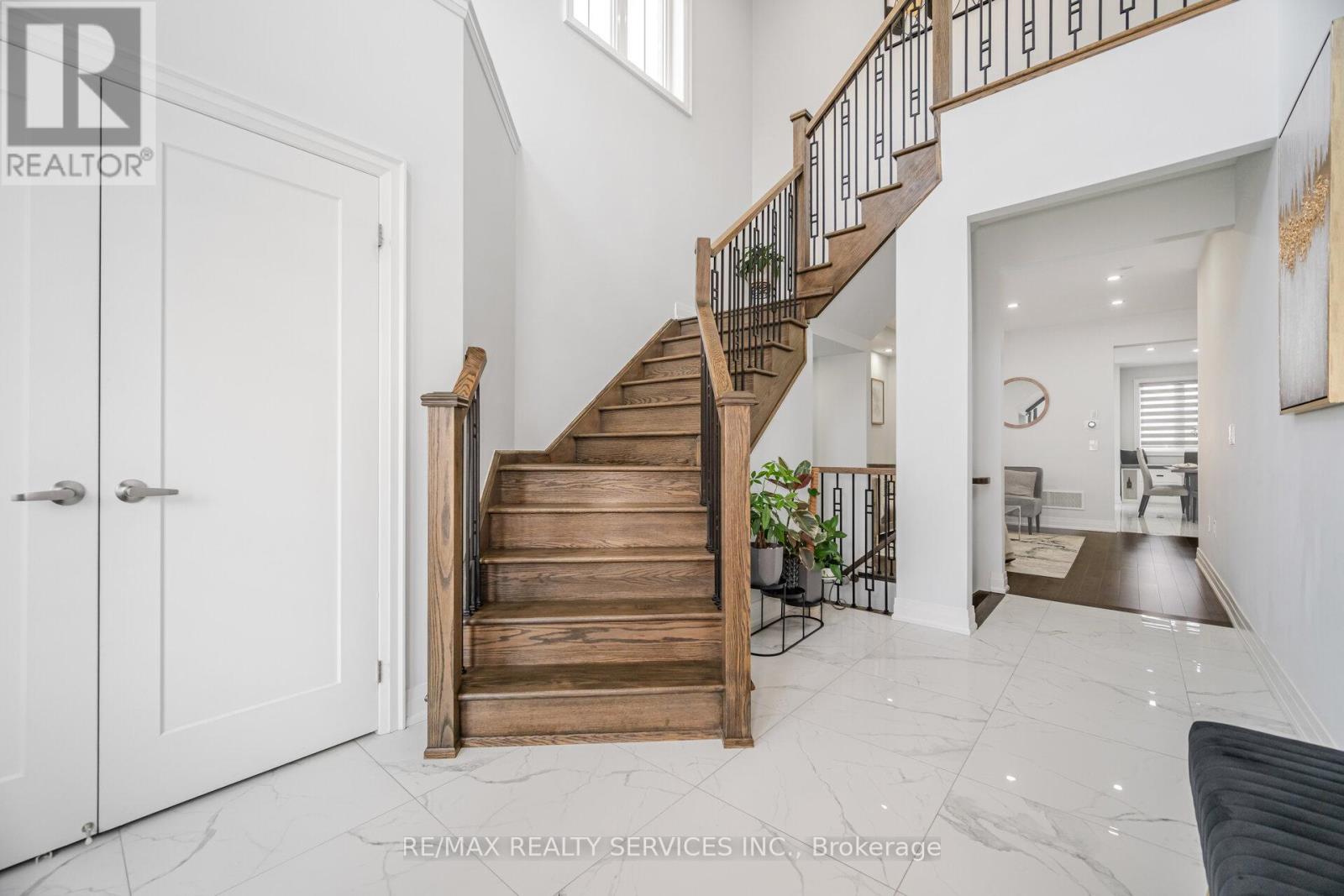 49 Puffin Crescent, Brampton, Ontario  L6R 4C3 - Photo 26 - W12443671
