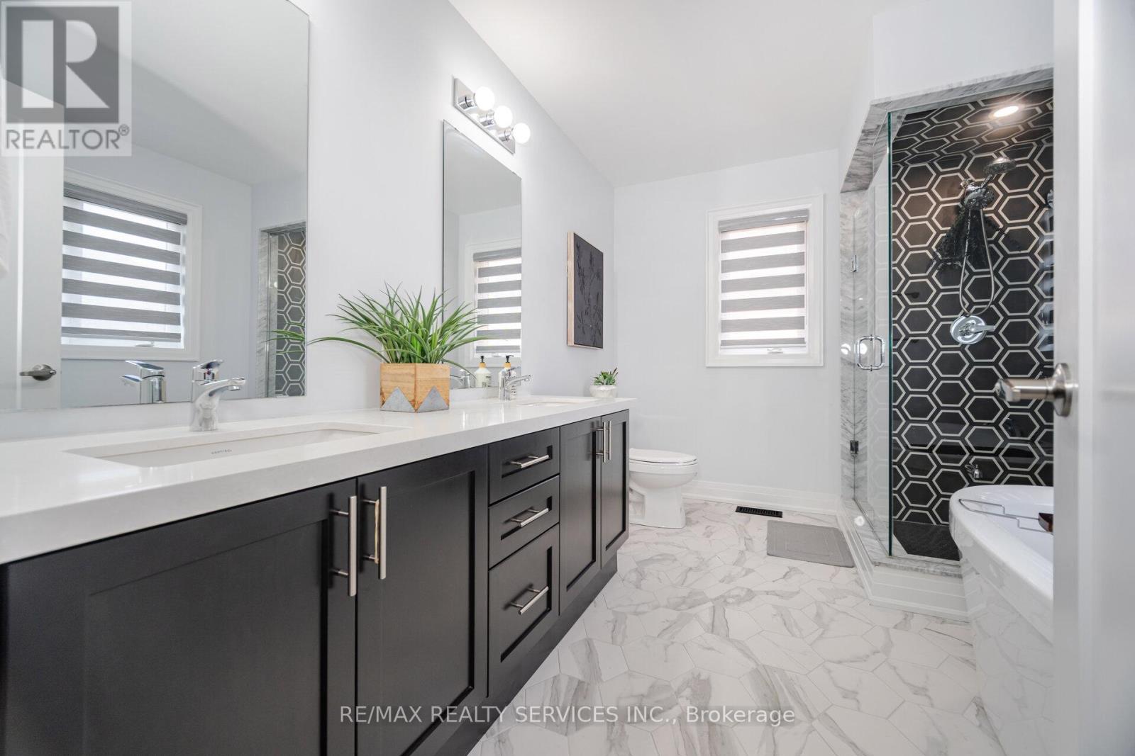 49 Puffin Crescent, Brampton, Ontario  L6R 4C3 - Photo 31 - W12443671