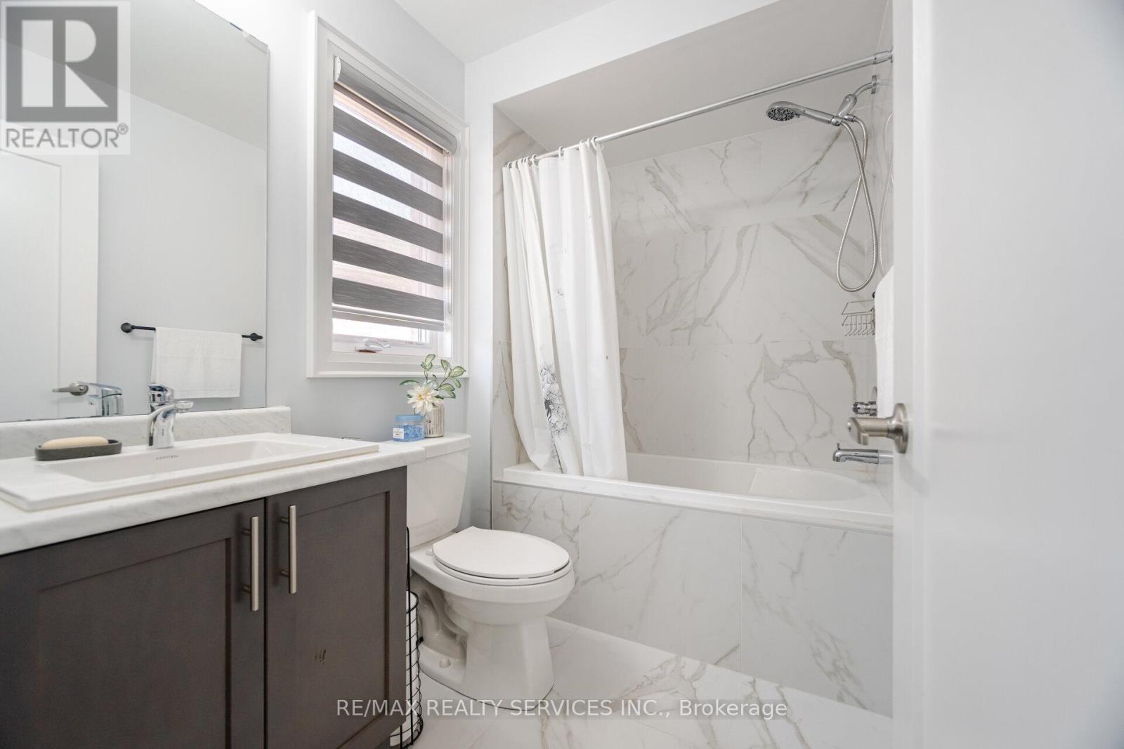 49 Puffin Crescent, Brampton, Ontario  L6R 4C3 - Photo 37 - W12443671