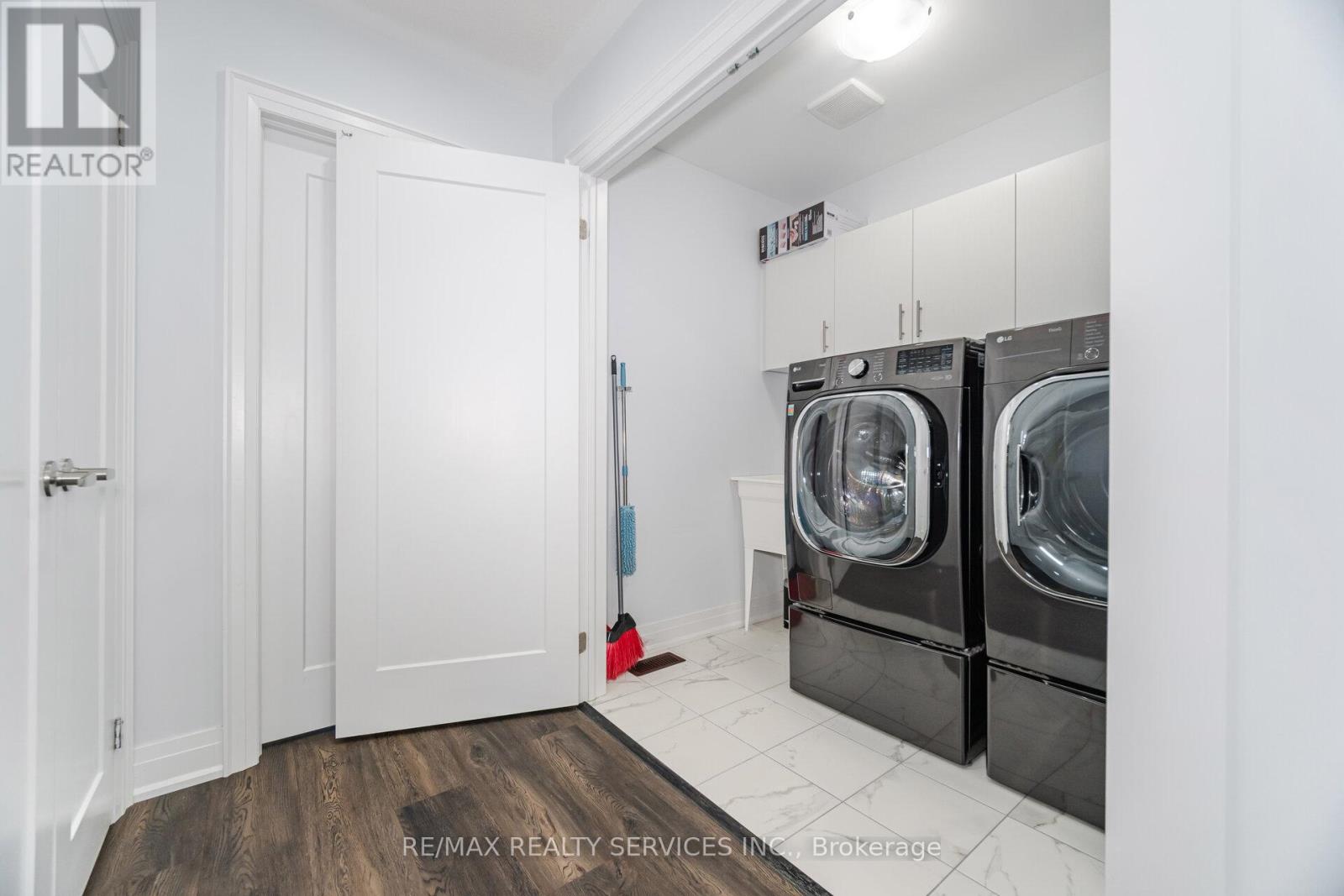 49 Puffin Crescent, Brampton, Ontario  L6R 4C3 - Photo 46 - W12443671