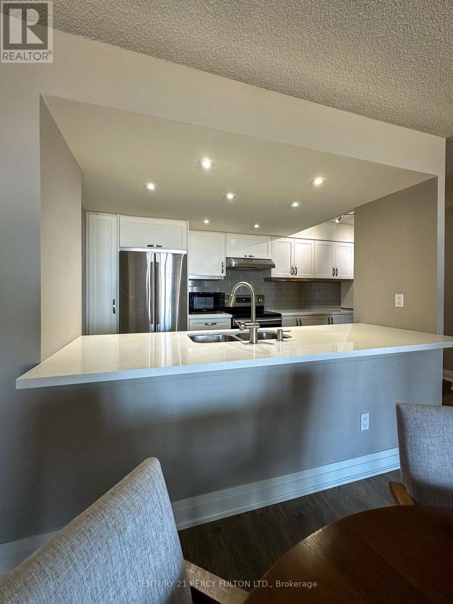 1511 - 550 Webb Drive, Mississauga, Ontario  L5B 3Y4 - Photo 16 - W12443712