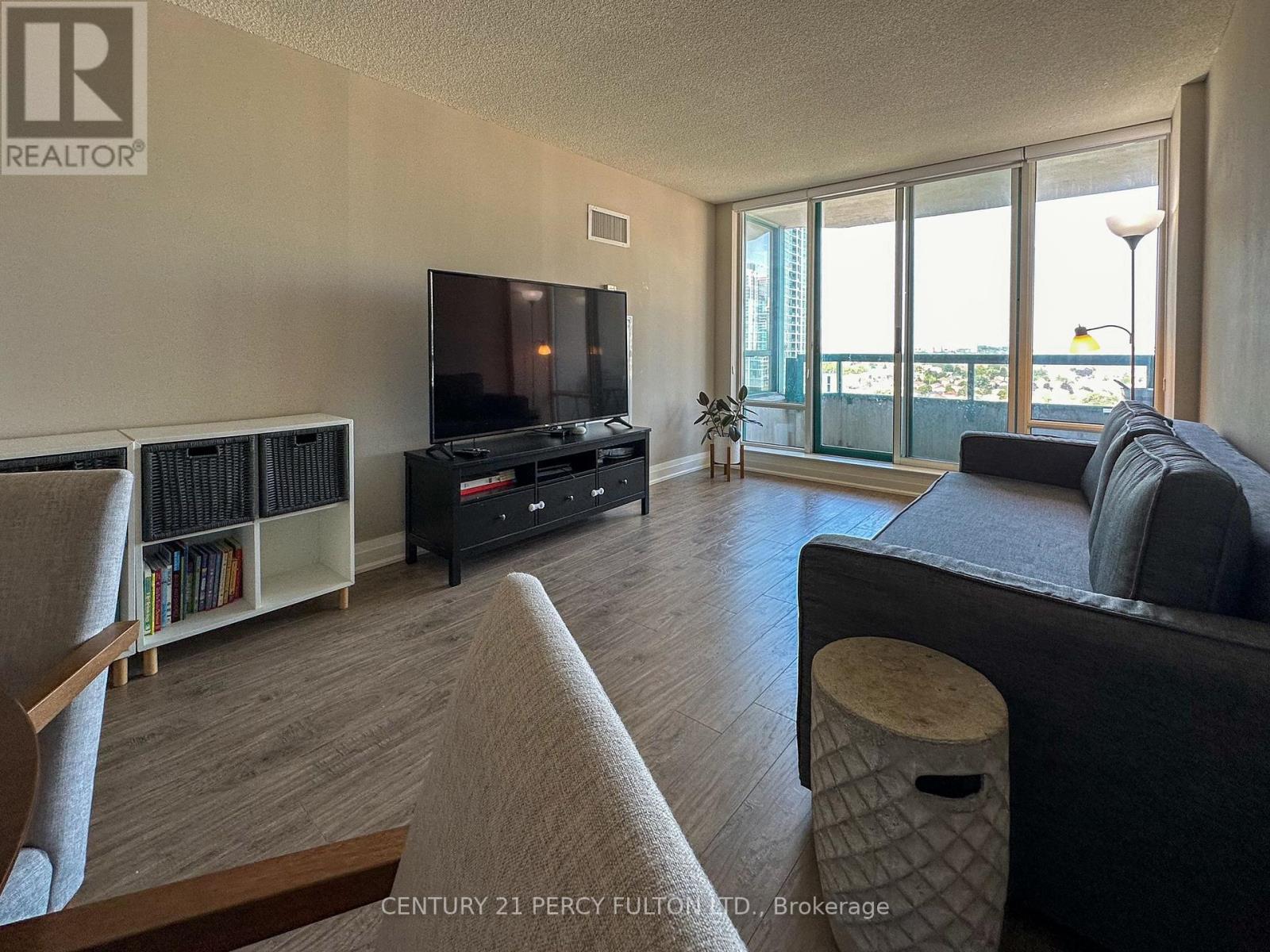 1511 - 550 Webb Drive, Mississauga, Ontario  L5B 3Y4 - Photo 18 - W12443712