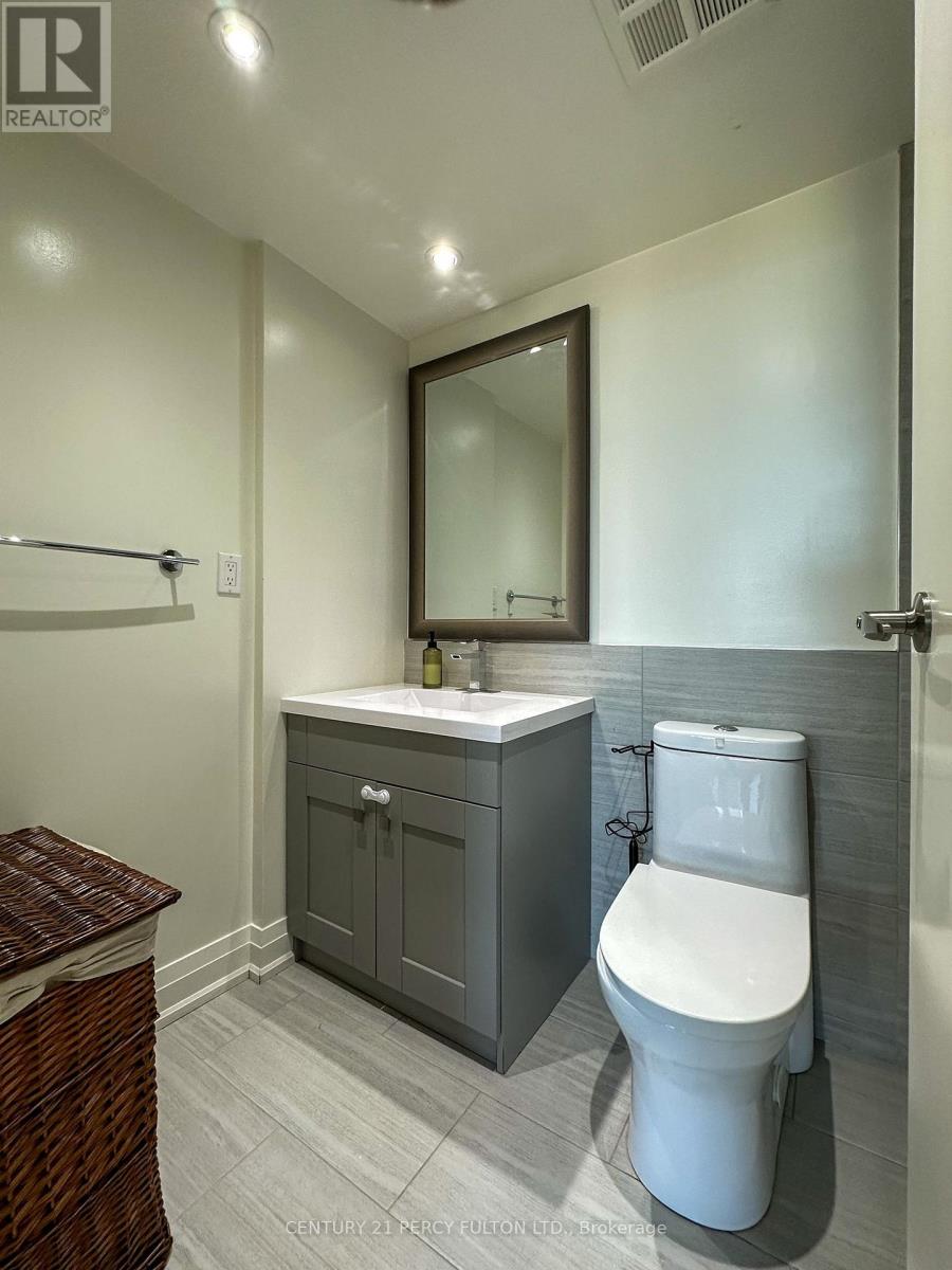 1511 - 550 Webb Drive, Mississauga, Ontario  L5B 3Y4 - Photo 34 - W12443712