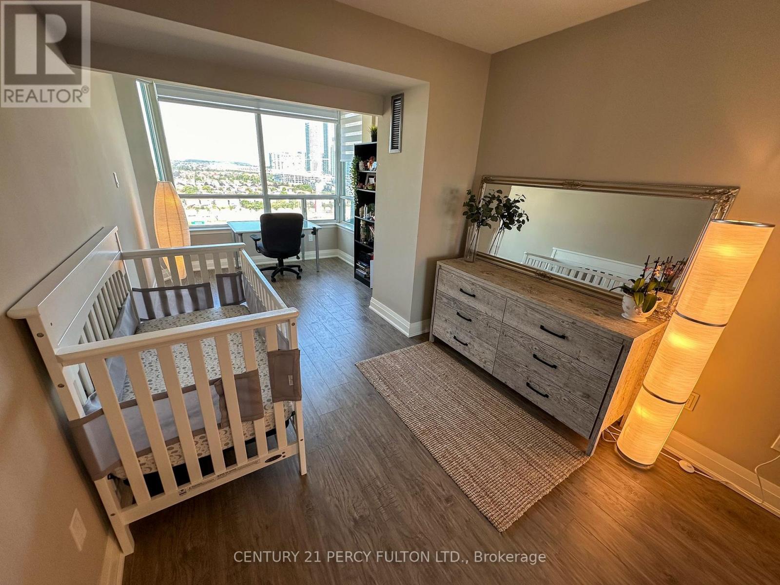 1511 - 550 Webb Drive, Mississauga, Ontario  L5B 3Y4 - Photo 37 - W12443712