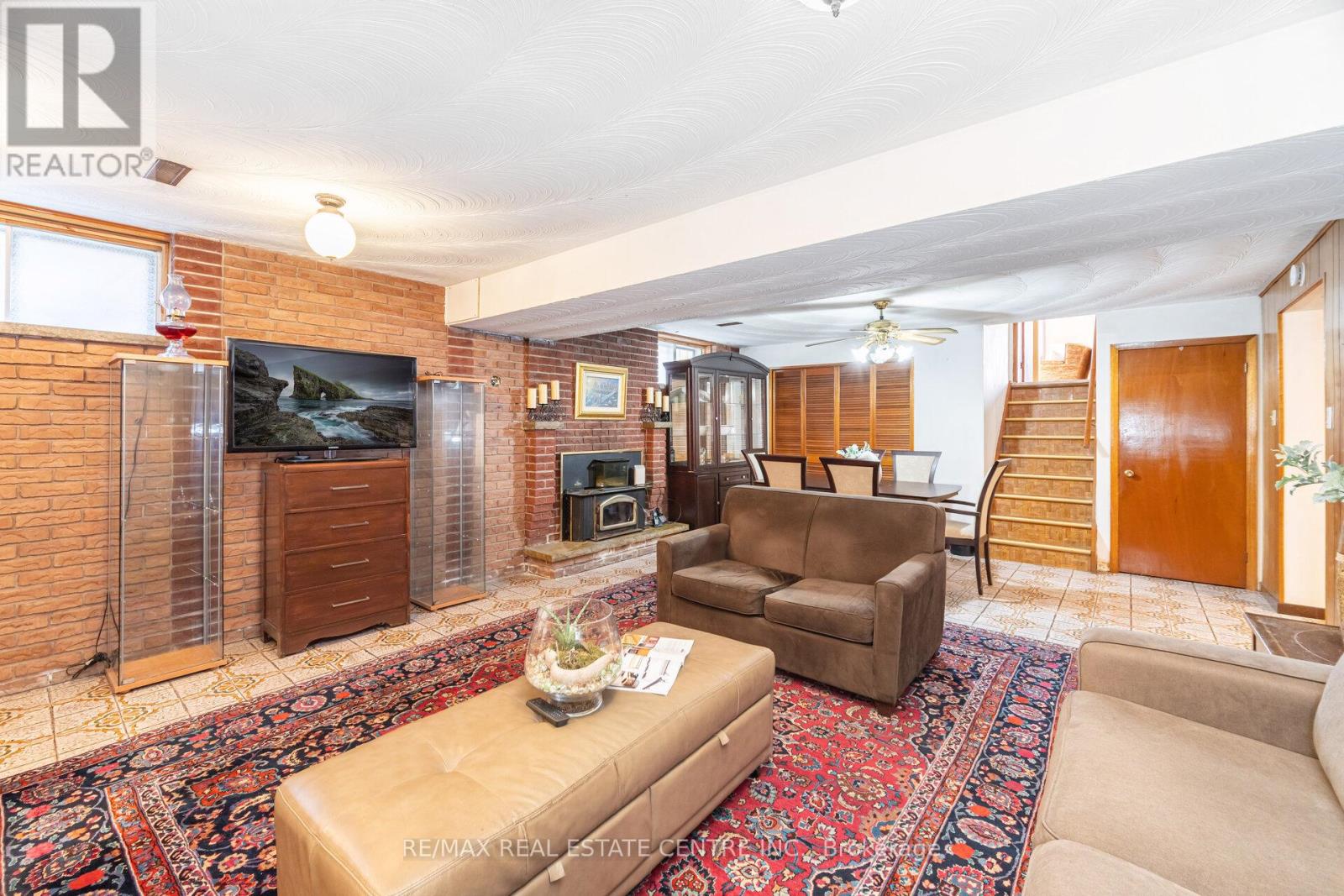 2108 Islington Avenue, Toronto, Ontario  M9P 3N9 - Photo 42 - W12443724