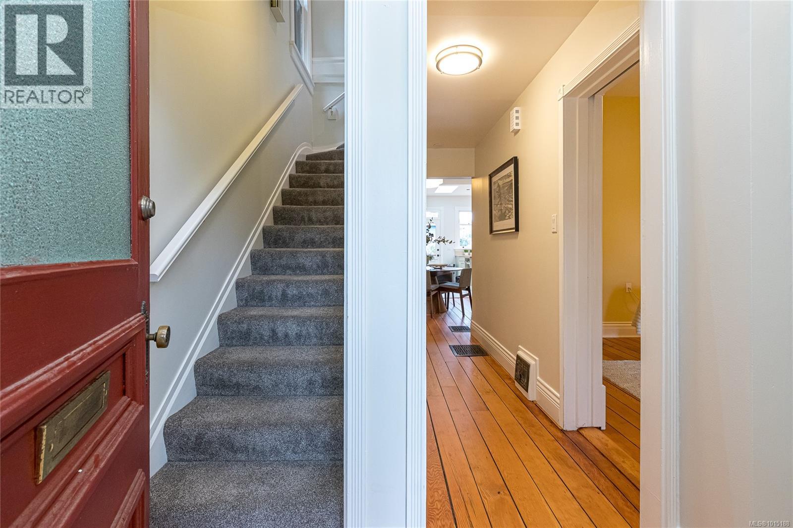 1347 Vining St, Victoria, British Columbia  V8R 1P5 - Photo 31 - 1015188