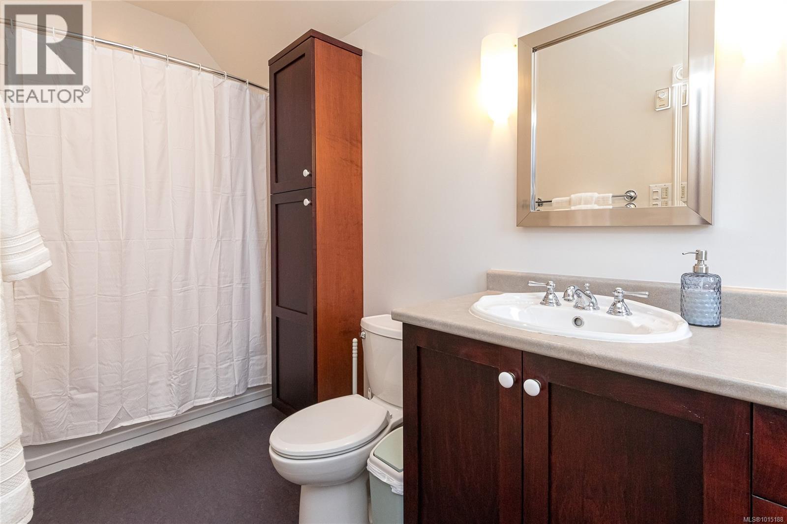 1347 Vining St, Victoria, British Columbia  V8R 1P5 - Photo 35 - 1015188