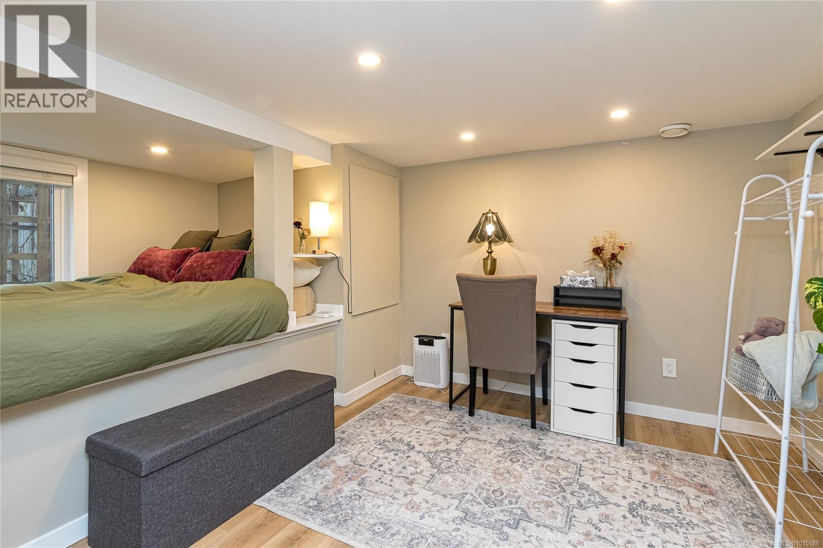 1347 Vining St, Victoria, British Columbia  V8R 1P5 - Photo 44 - 1015188
