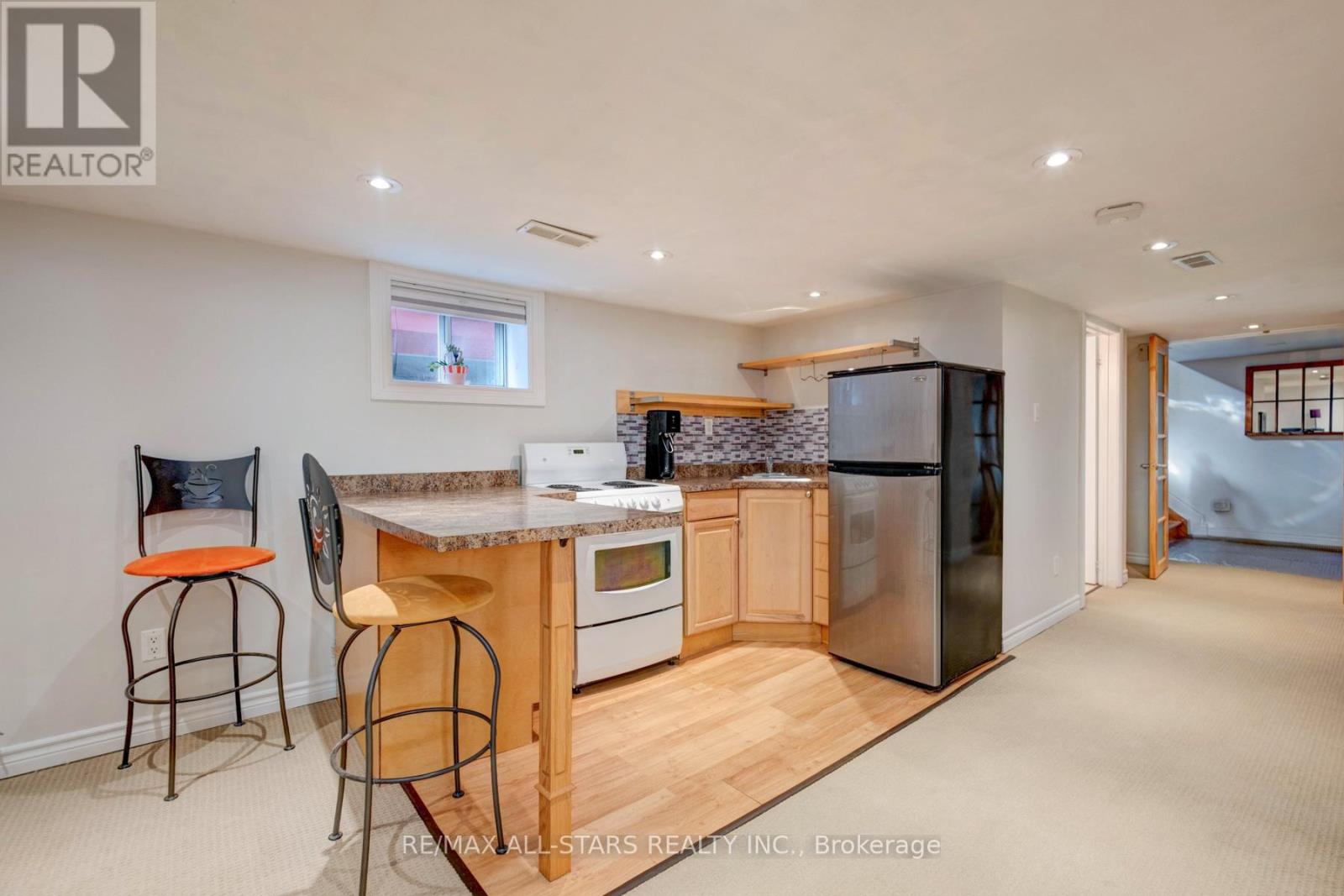32 Barker Avenue, Toronto (Danforth Village-East York), Ontario  M4C 2N3 - Photo 33 - E12443648