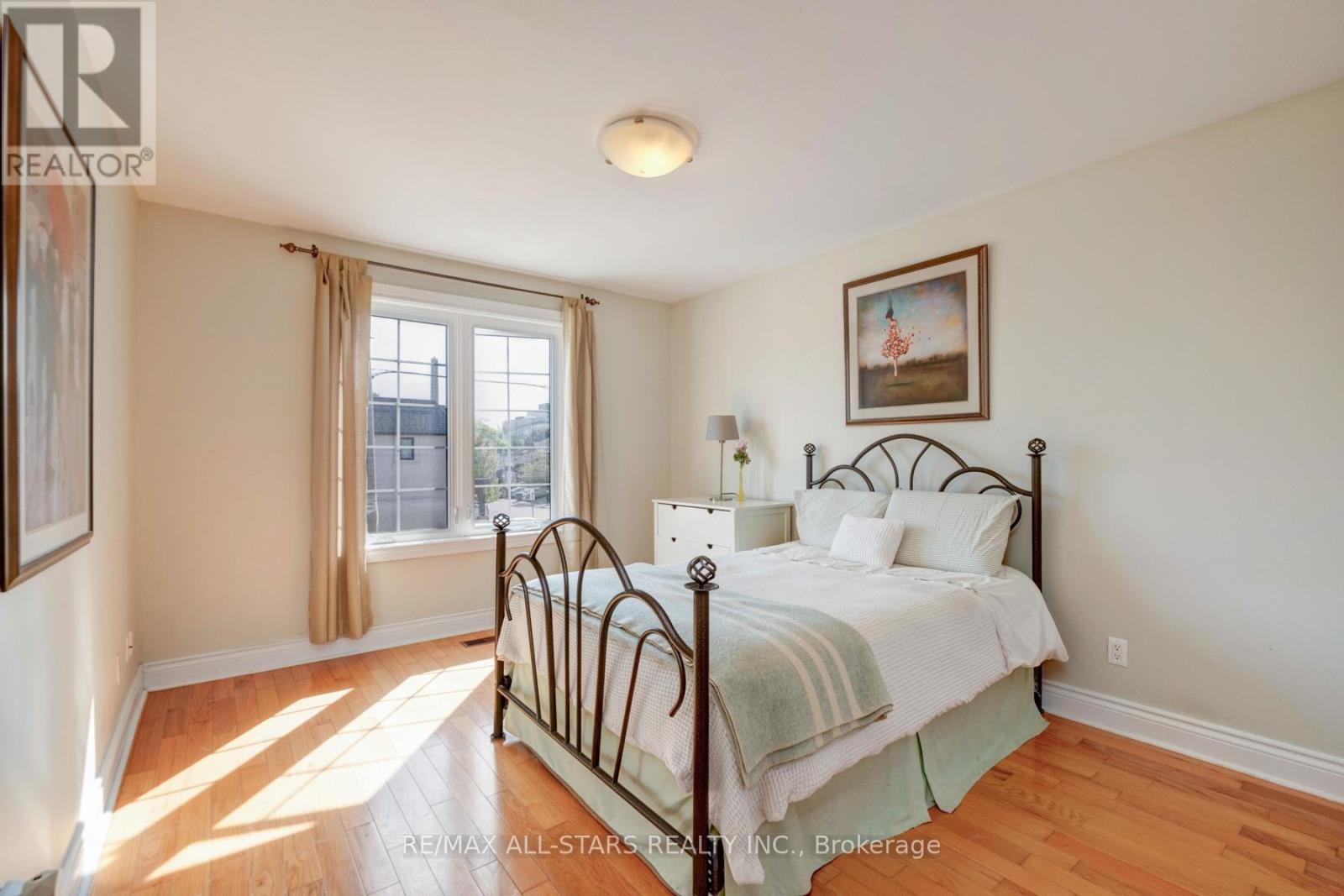 32 Barker Avenue, Toronto (Danforth Village-East York), Ontario  M4C 2N3 - Photo 28 - E12443648