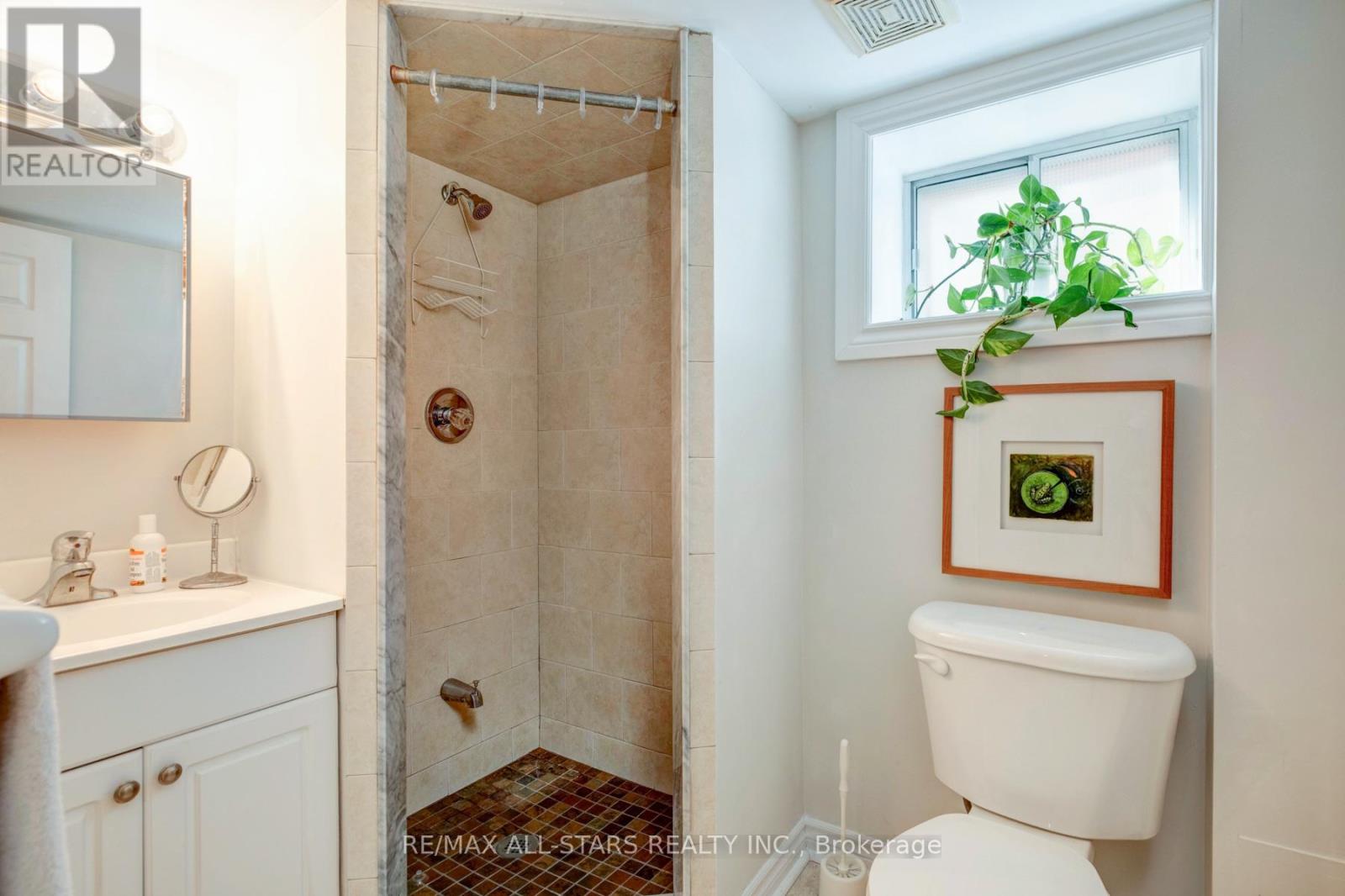 32 Barker Avenue, Toronto (Danforth Village-East York), Ontario  M4C 2N3 - Photo 31 - E12443648