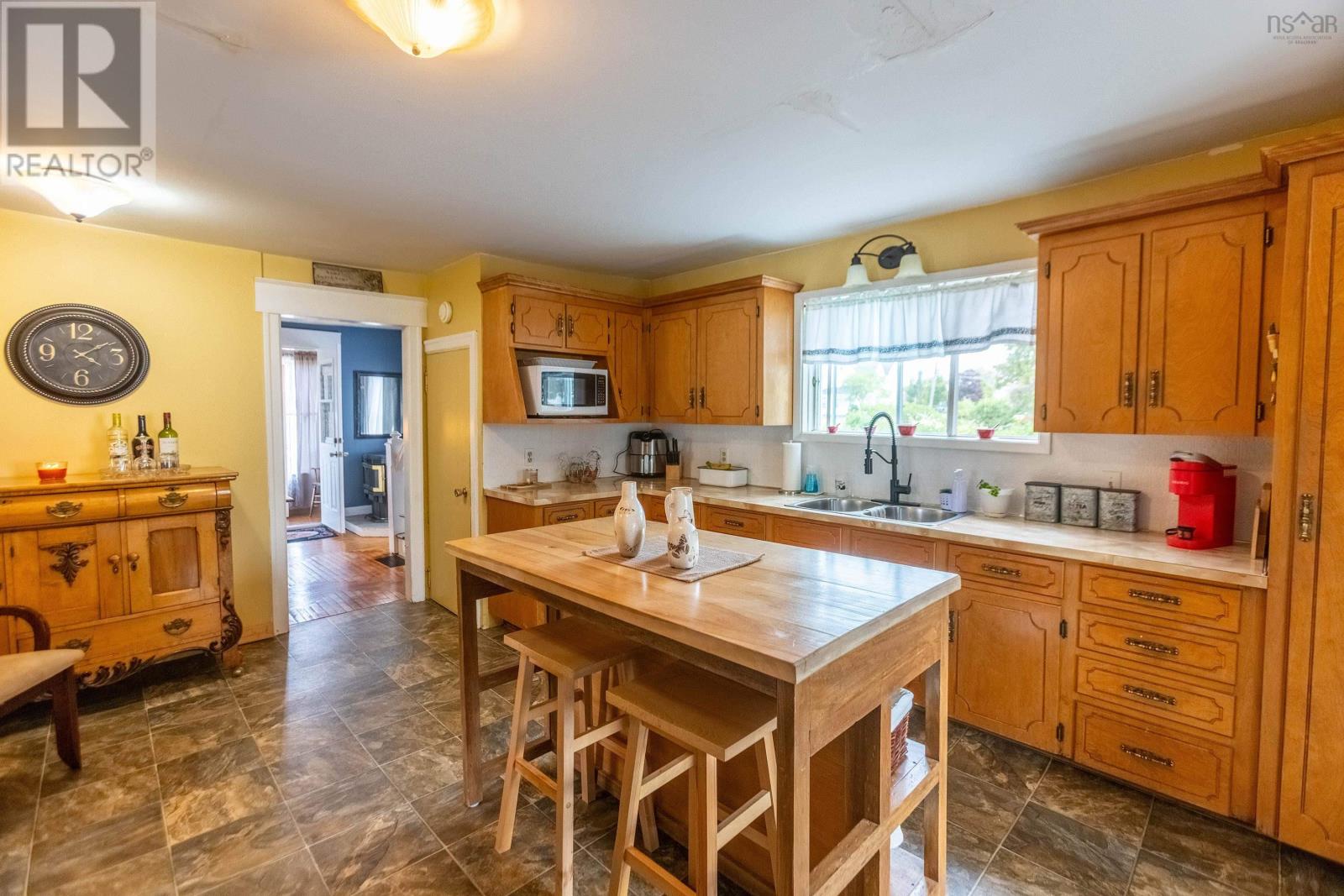 137 Main Street, Springhill, Nova Scotia  B0M 1X0 - Photo 21 - 202521766