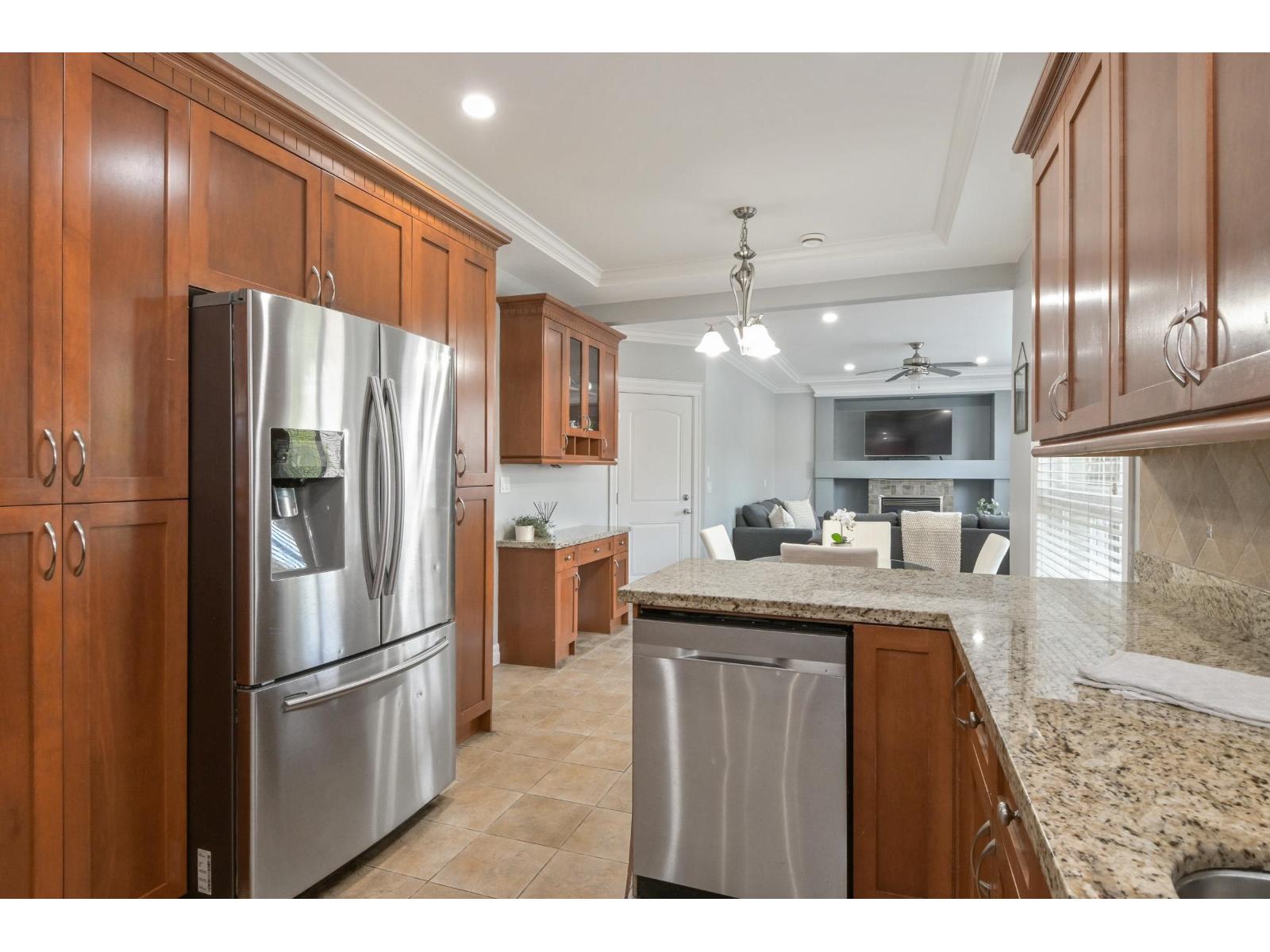 6351 167b Street, Surrey, British Columbia  V3S 1X3 - Photo 10 - R3054590