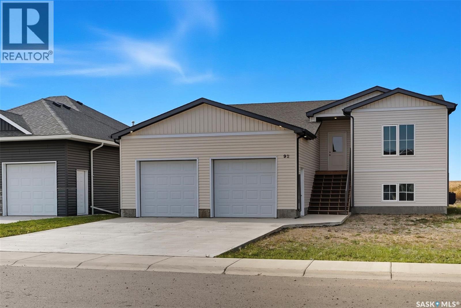 92 Diefenbaker Avenue, Hague, Saskatchewan  S0K 1X0 - Photo 2 - SK020065