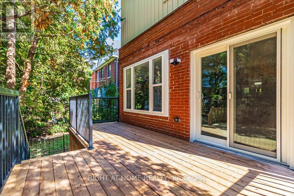 24 Strathcona Avenue S, Hamilton, Ontario  L8P 4H9 - Photo 23 - X12443662