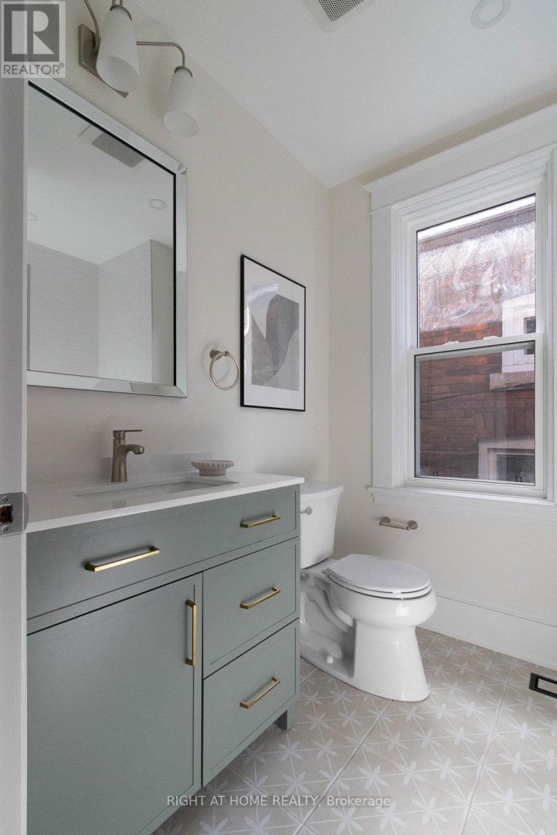 24 Strathcona Avenue S, Hamilton, Ontario  L8P 4H9 - Photo 43 - X12443662