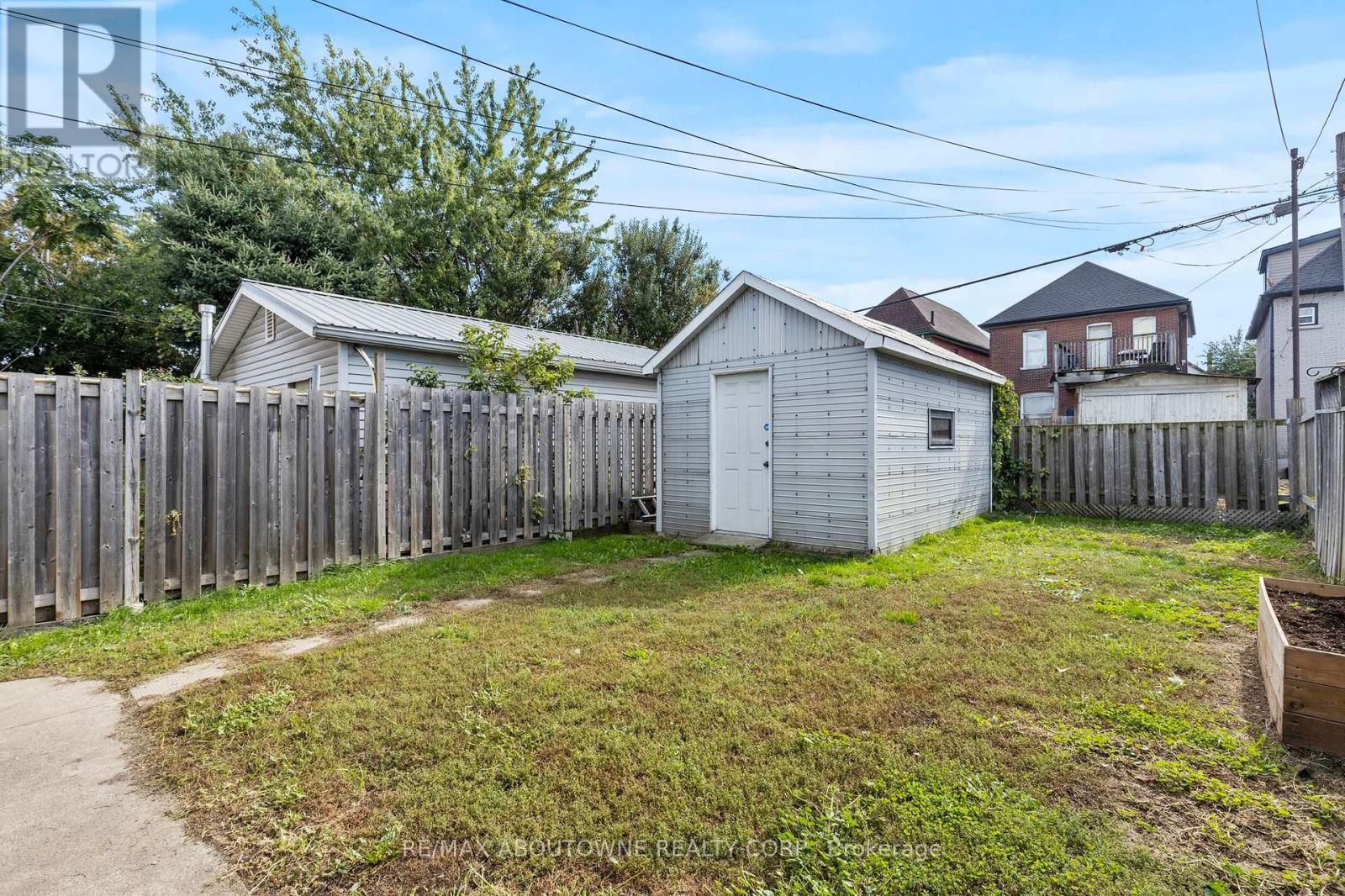 26 Rosemont Avenue, Hamilton, Ontario  L8L 2M3 - Photo 25 - X12443684