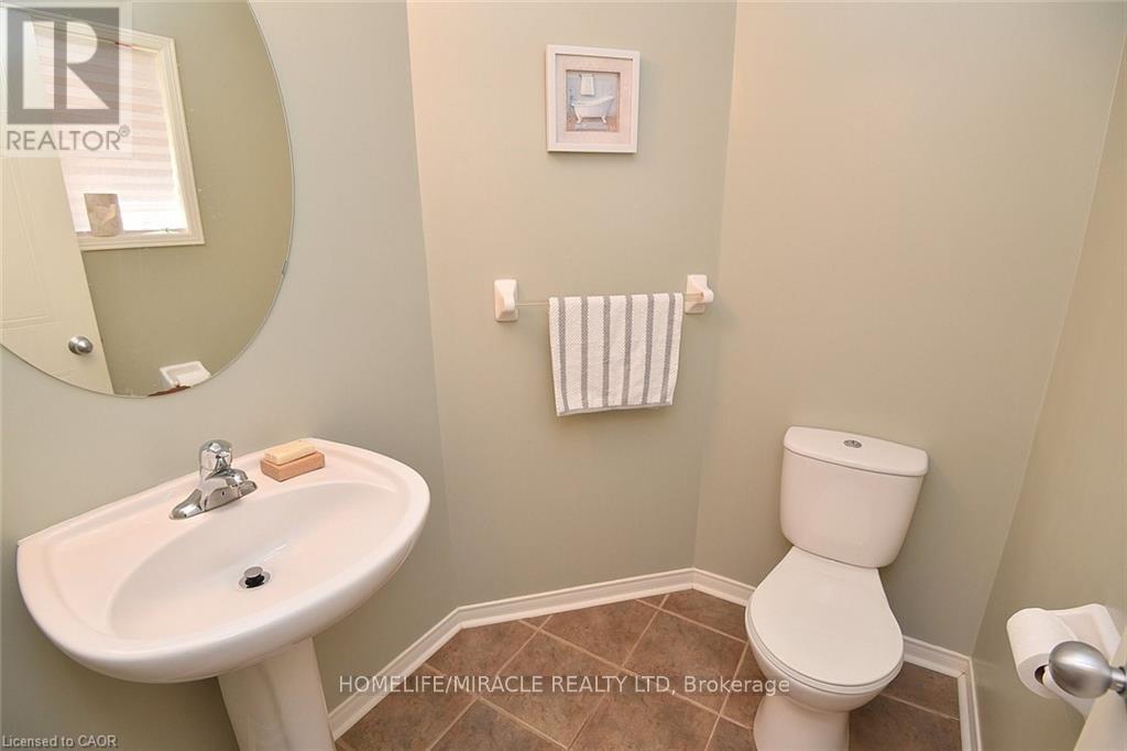 97 Barrett Avenue, Brantford, Ontario  N3S 0B4 - Photo 13 - X12443699