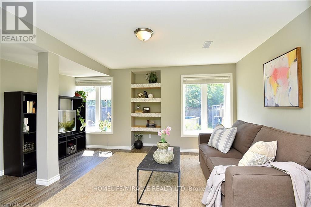 97 Barrett Avenue, Brantford, Ontario  N3S 0B4 - Photo 23 - X12443699