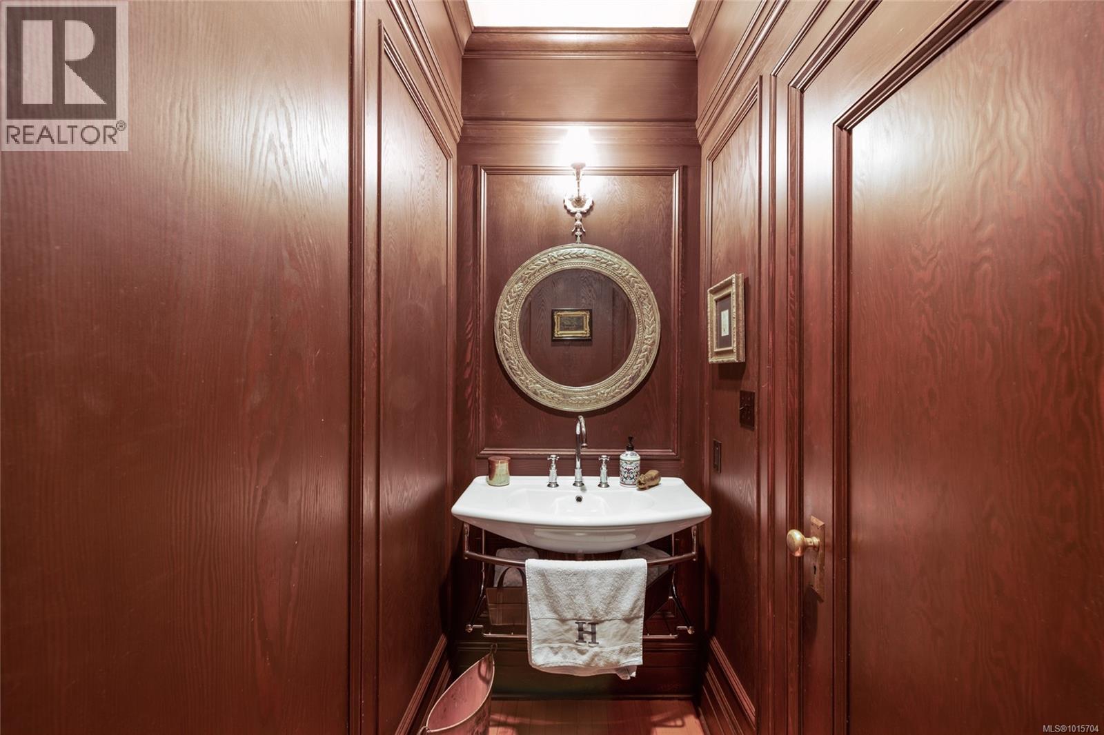 605 Senanus Dr, Central Saanich, British Columbia  V8M 1S6 - Photo 23 - 1015704