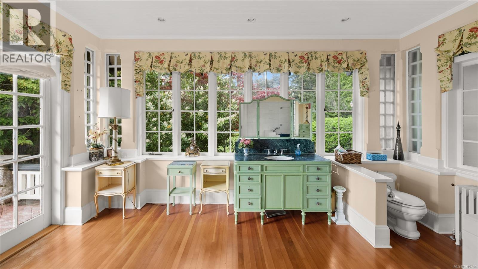 605 Senanus Dr, Central Saanich, British Columbia  V8M 1S6 - Photo 29 - 1015704