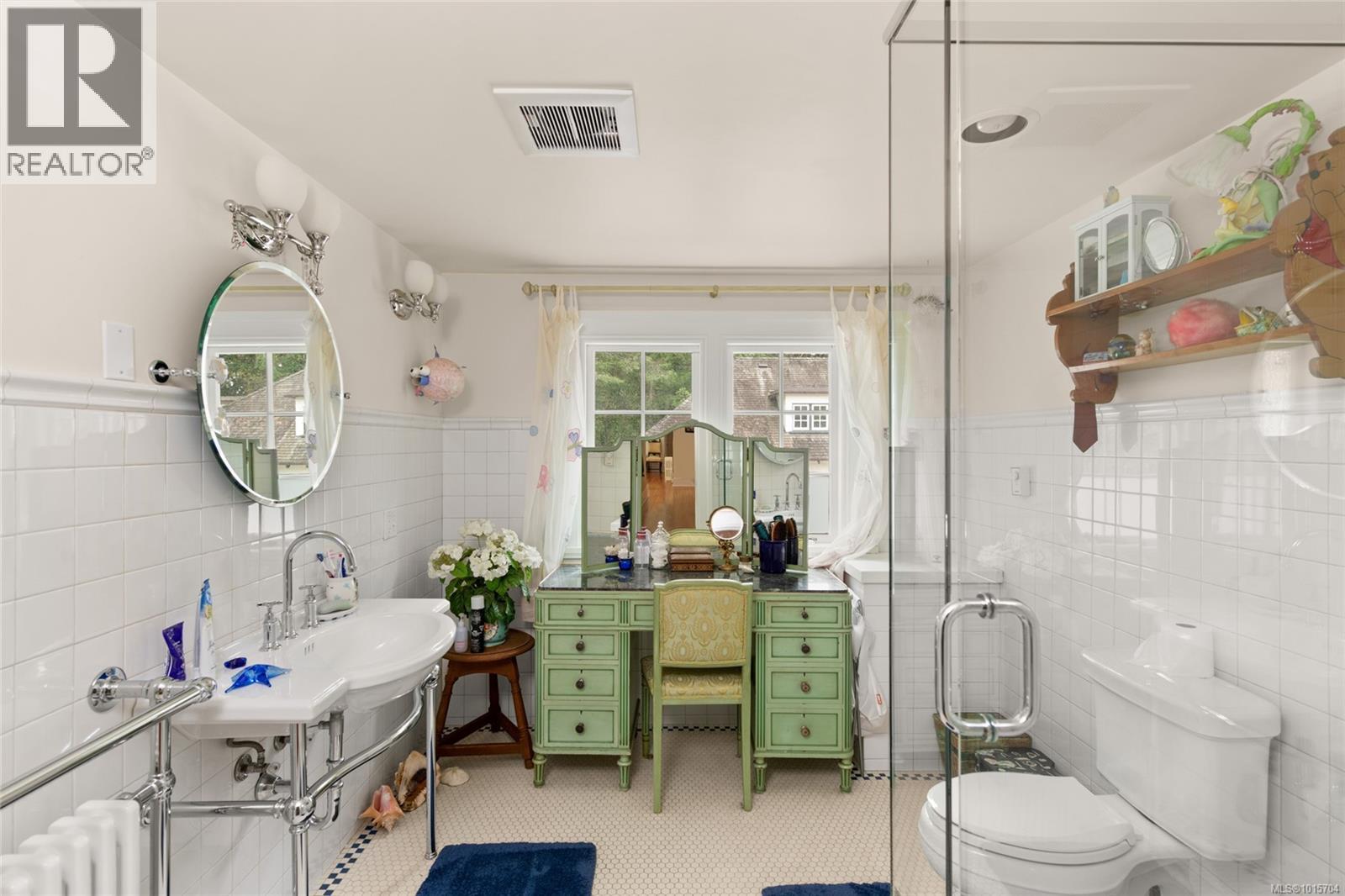 605 Senanus Dr, Central Saanich, British Columbia  V8M 1S6 - Photo 32 - 1015704