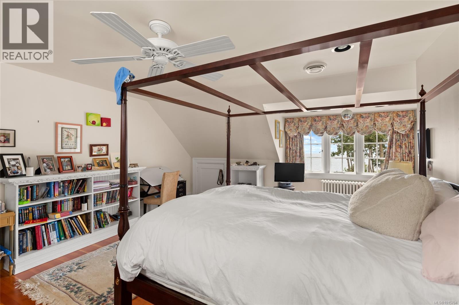 605 Senanus Dr, Central Saanich, British Columbia  V8M 1S6 - Photo 41 - 1015704