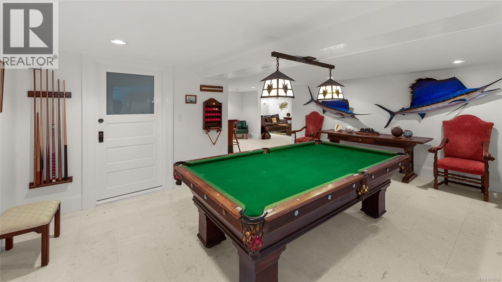 605 Senanus Dr, Central Saanich, British Columbia  V8M 1S6 - Photo 47 - 1015704