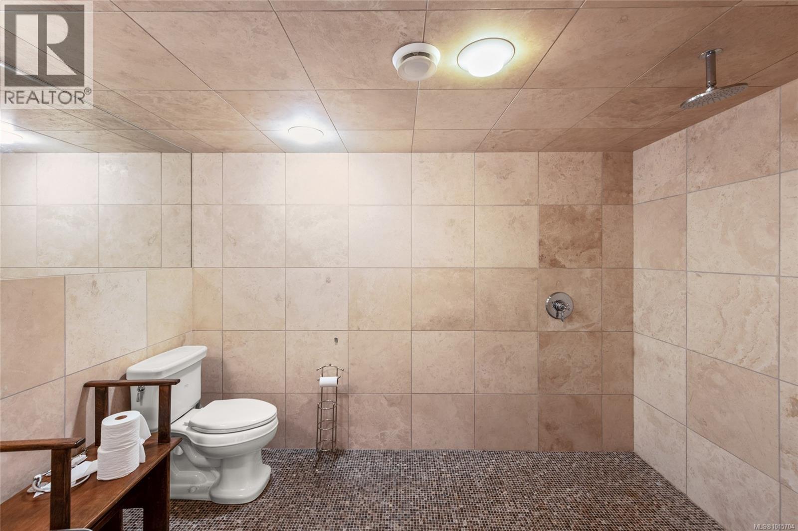 605 Senanus Dr, Central Saanich, British Columbia  V8M 1S6 - Photo 48 - 1015704