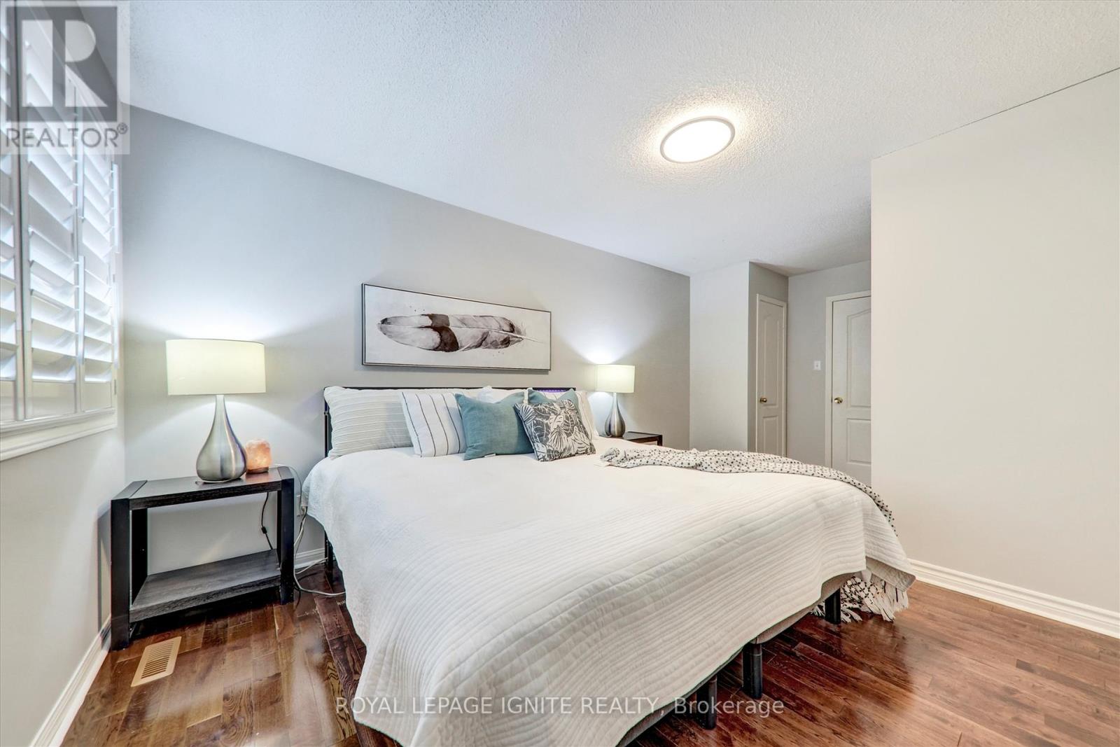 3929 Milkwood Crescent, Mississauga, Ontario  L5N 8H2 - Photo 14 - W12443302