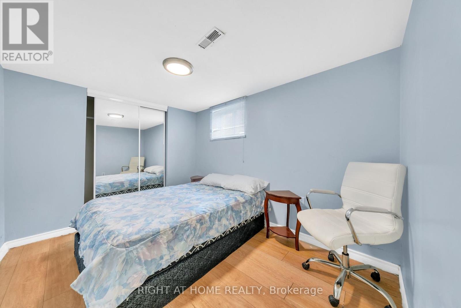 7 Maywood Avenue, St. Catharines, Ontario  L2R 1C4 - Photo 37 - X12433188